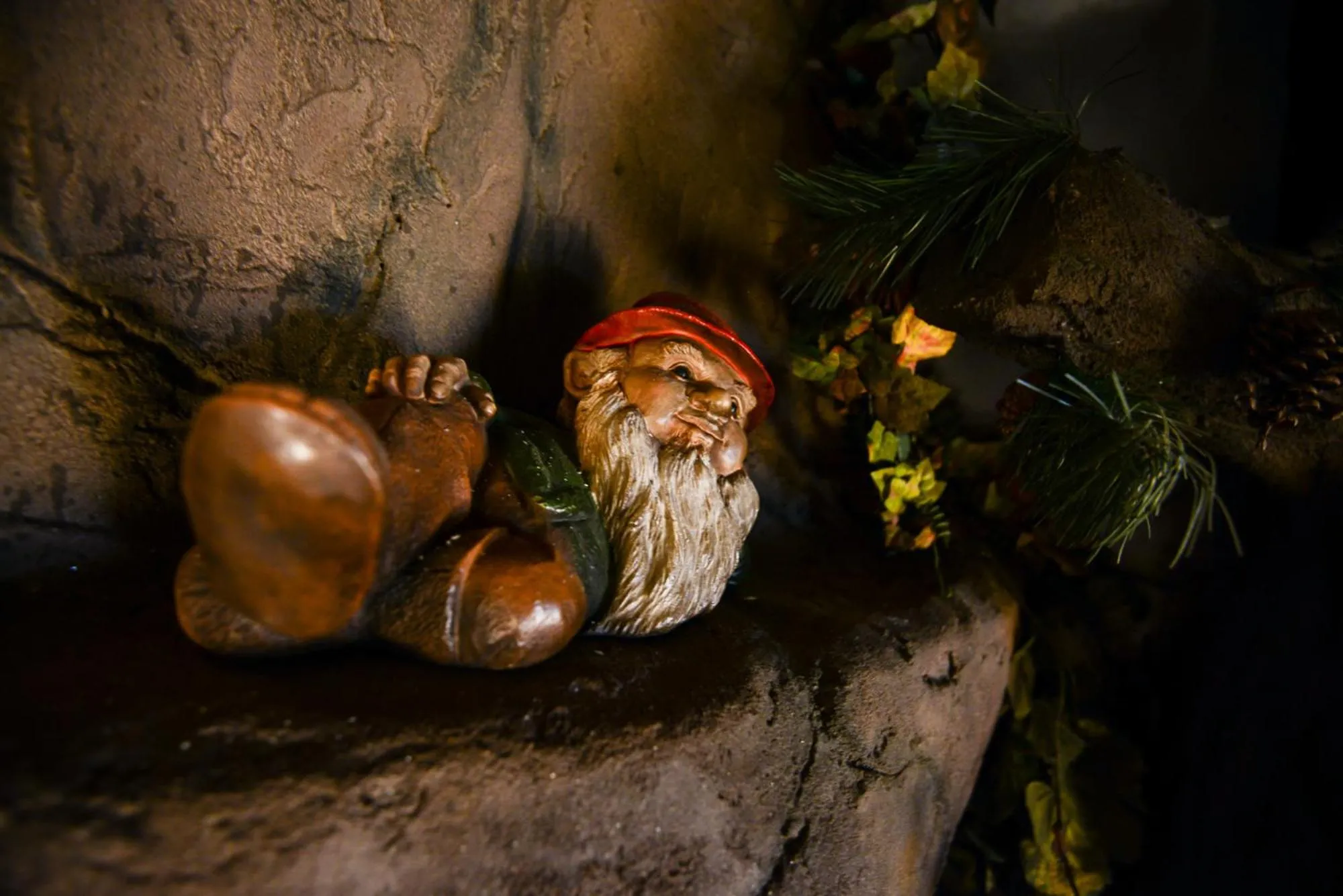 Decorative detail in Castle Wood Theme Cottages- COUPLES ONLY