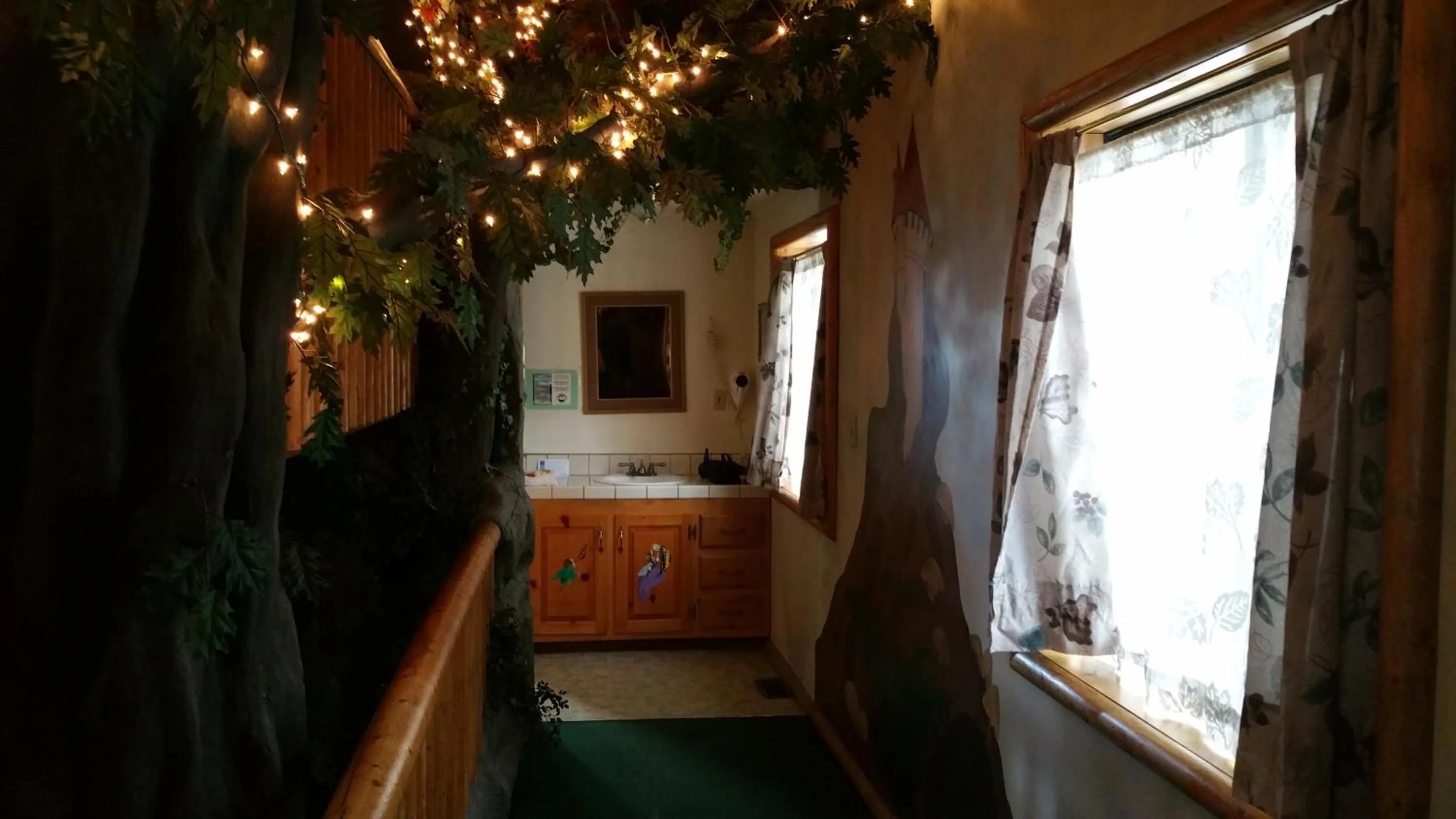 Decorative detail in Castle Wood Theme Cottages- COUPLES ONLY