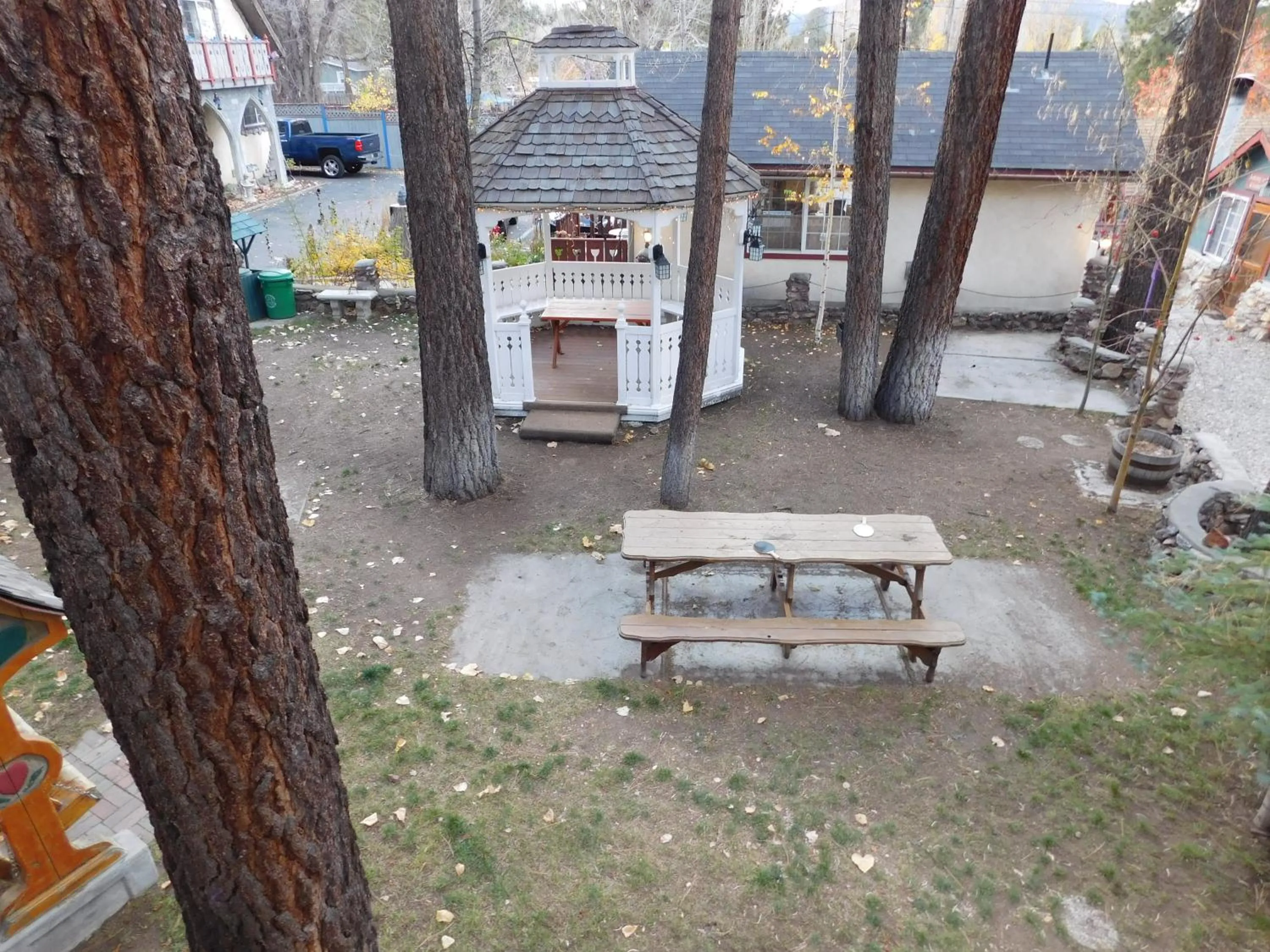 Area and facilities in Castle Wood Theme Cottages- COUPLES ONLY