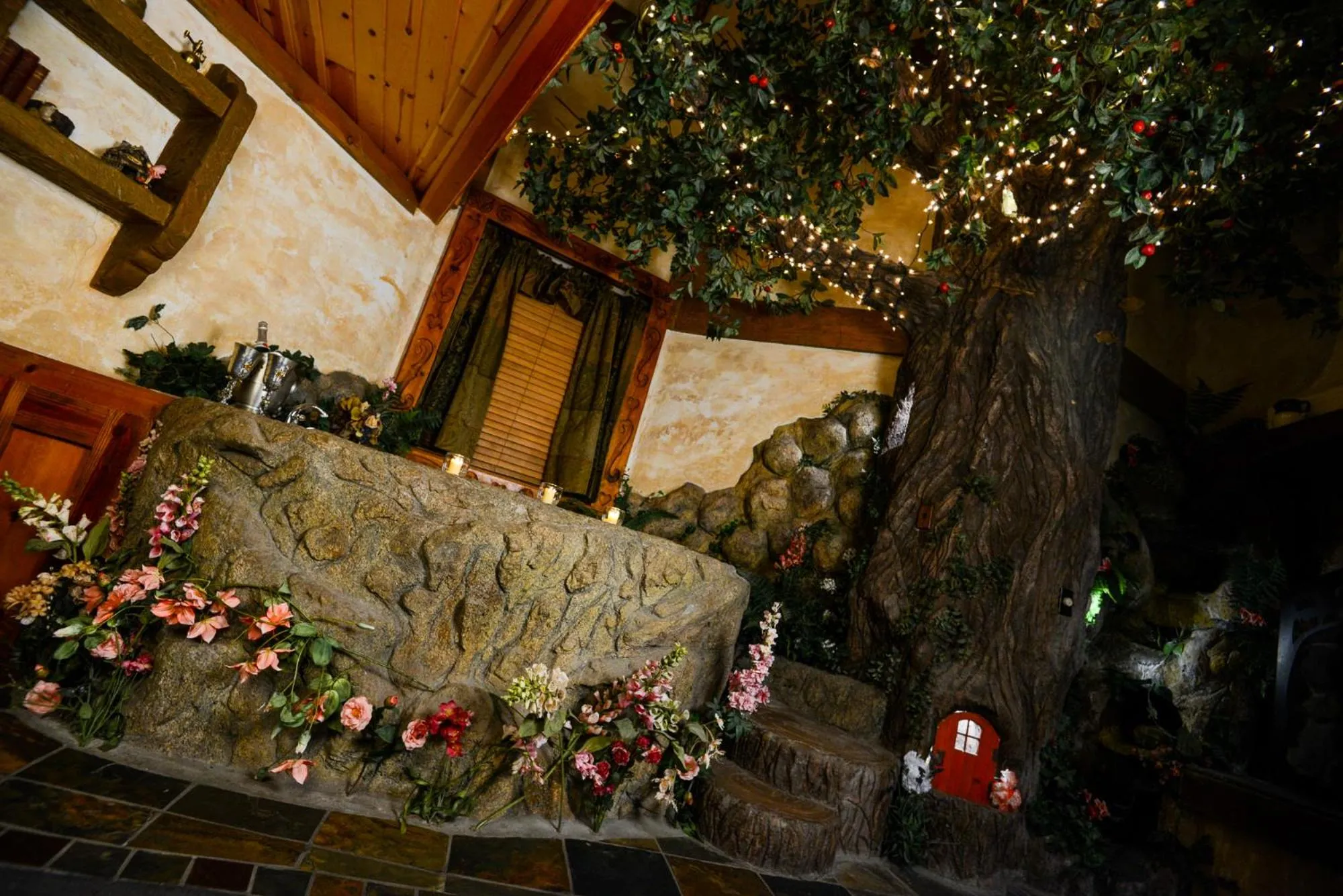 Decorative detail in Castle Wood Theme Cottages- COUPLES ONLY