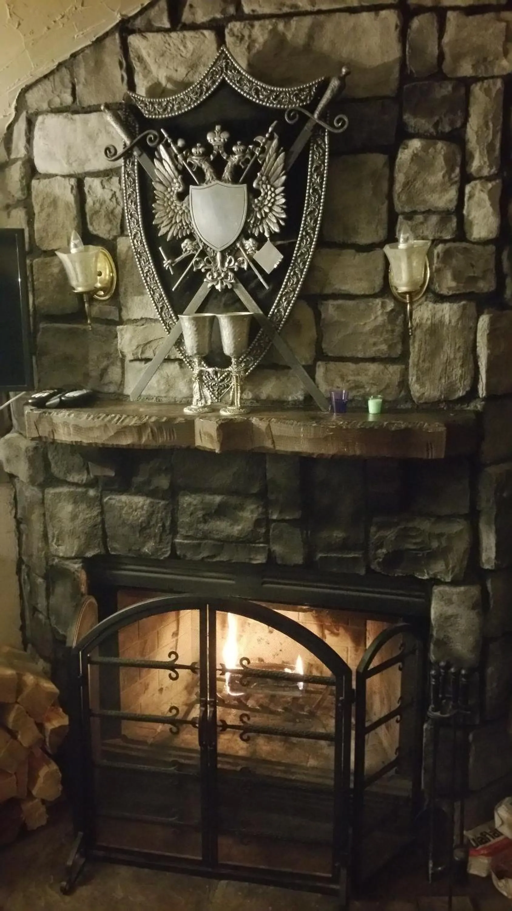 Decorative detail in Castle Wood Theme Cottages- COUPLES ONLY