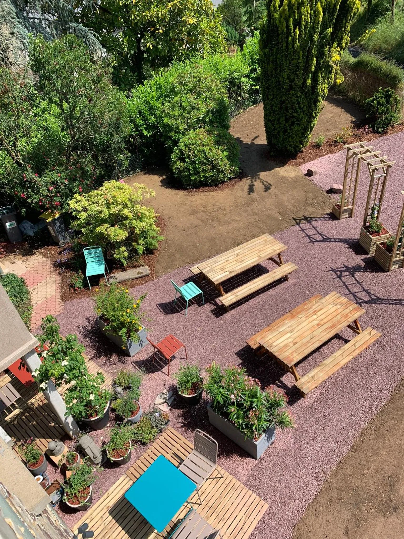 Garden view in La maison des Légendes