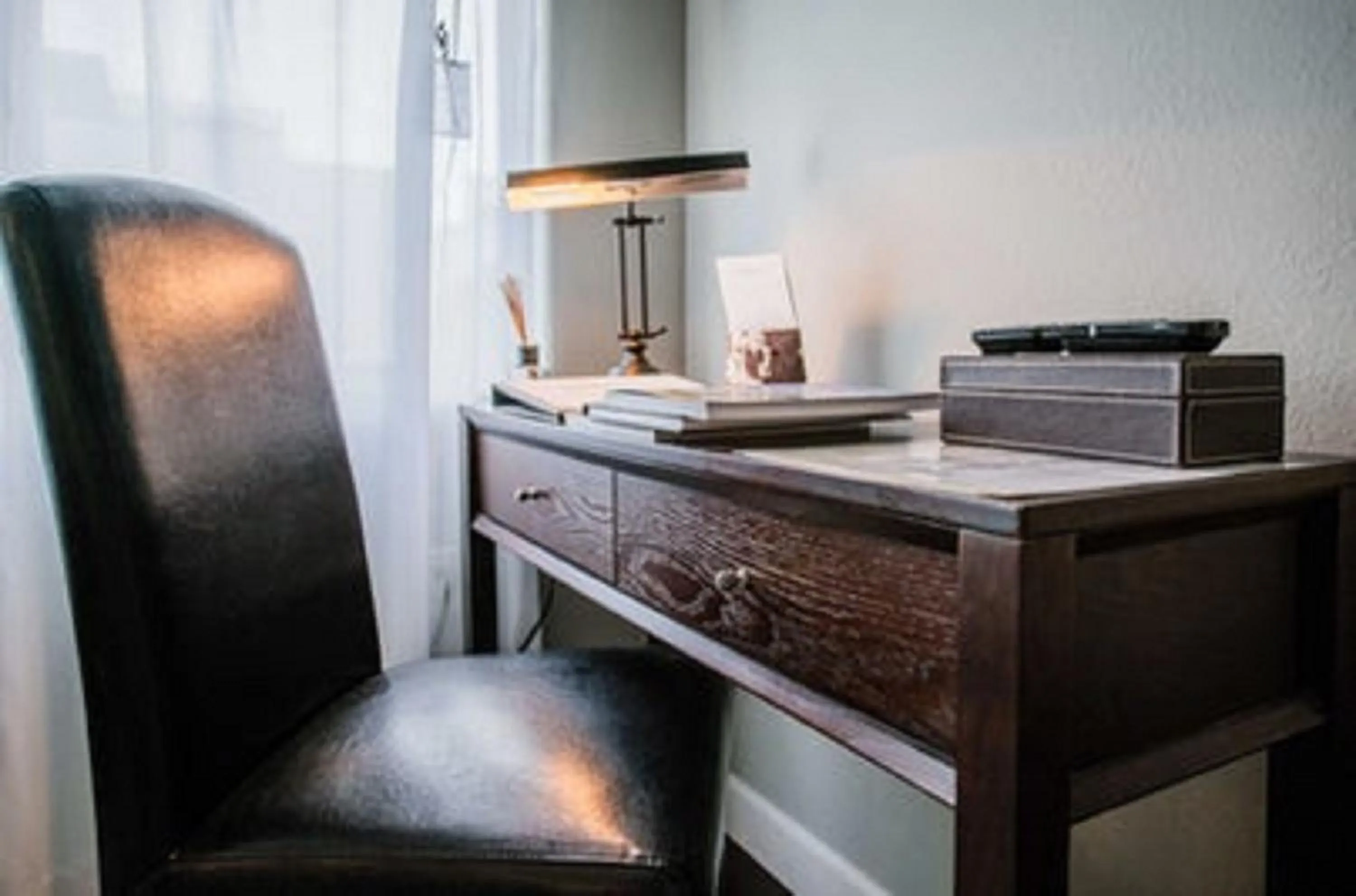 hair dresser in AIRPORT HOTEL Entebbe