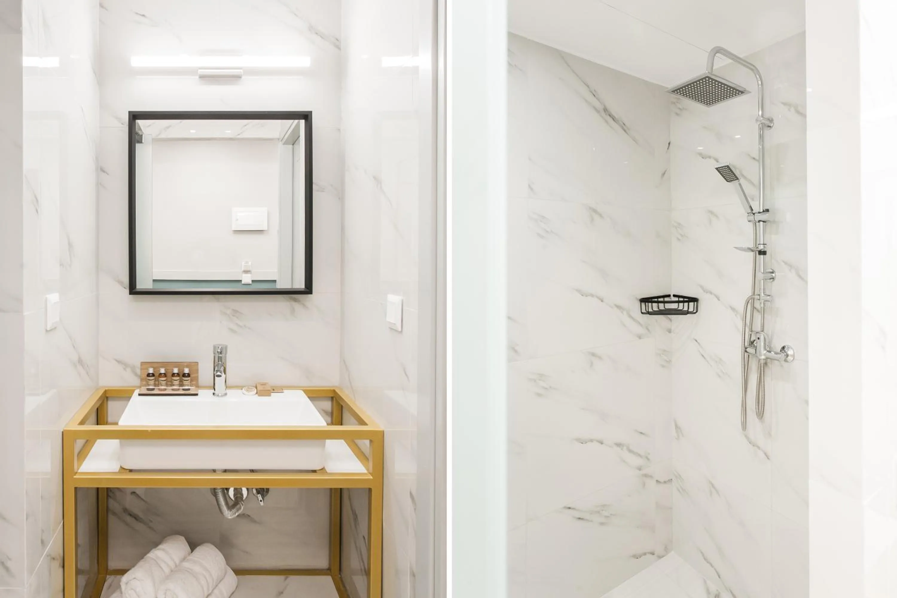 Shower in Step One | Luxury Suites right in the heart of Acropolis next to metro station