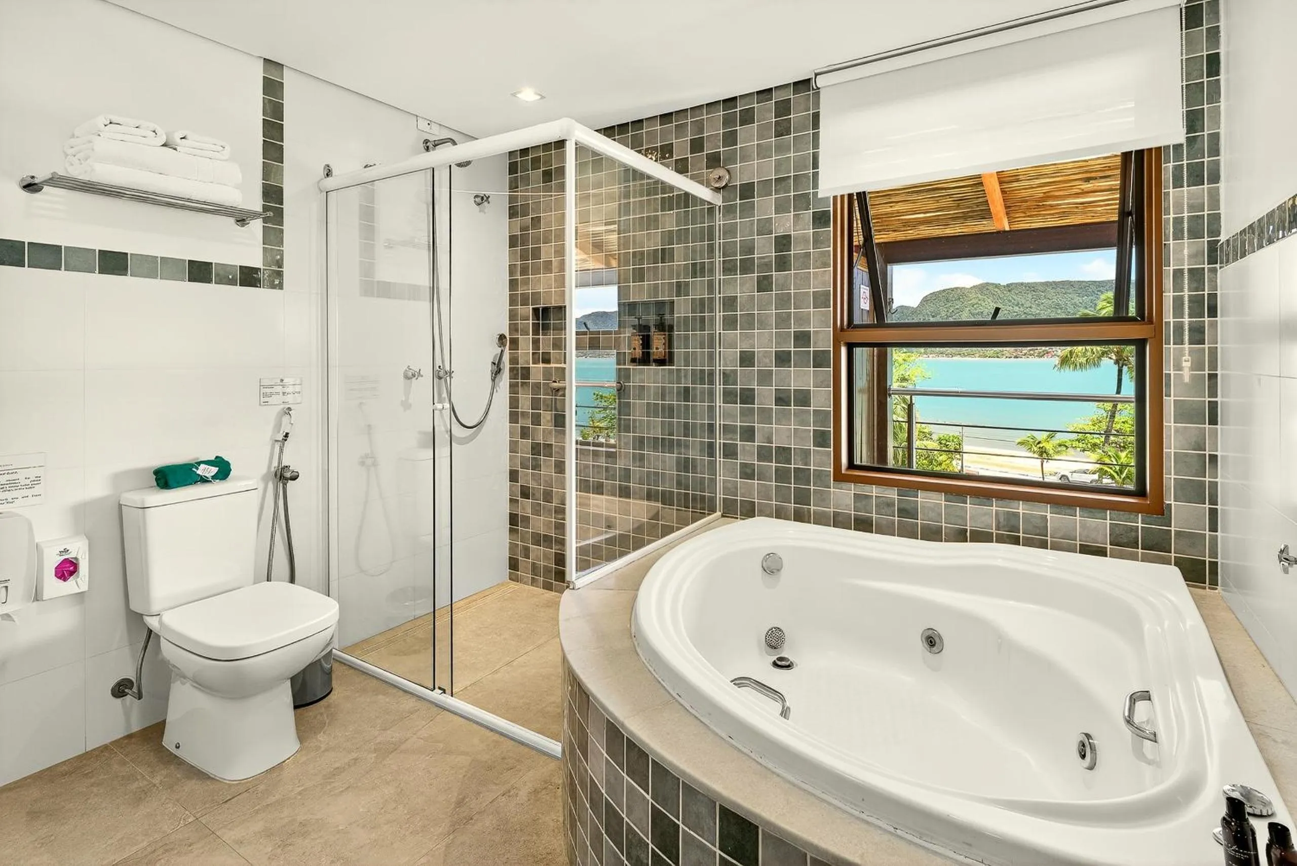 Hot Tub in Hotel Velas do Engenho