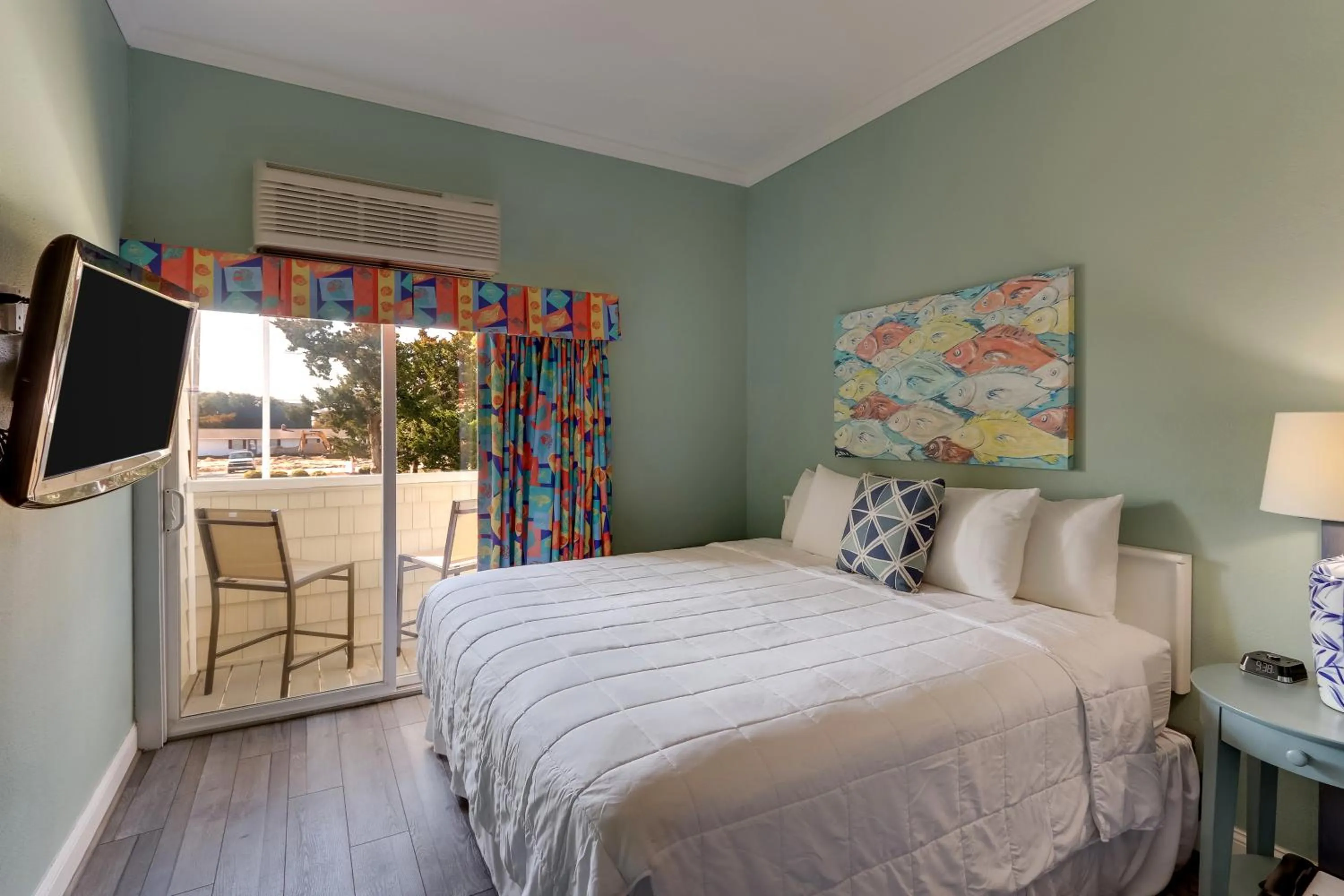 Bedroom, Bed in Palm Suites