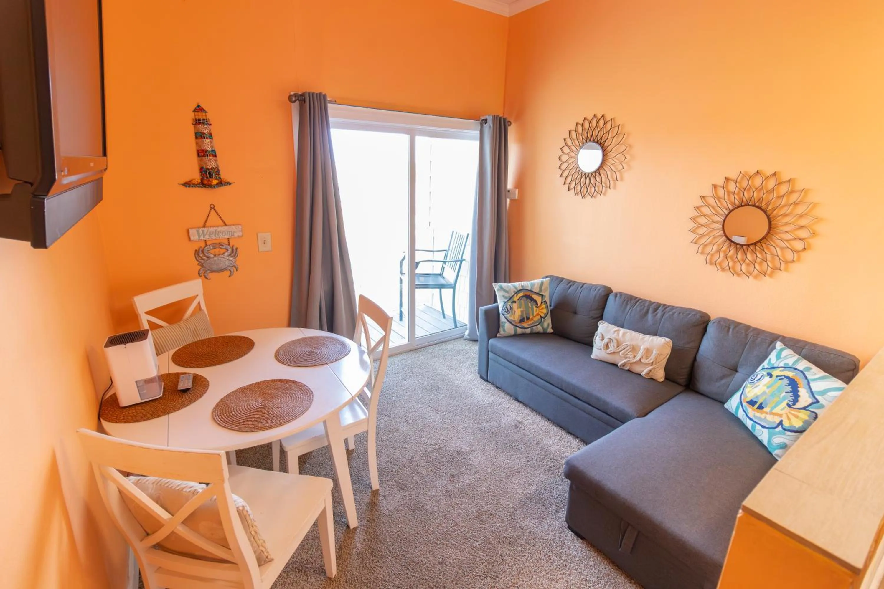 Seating area in Palm Suites