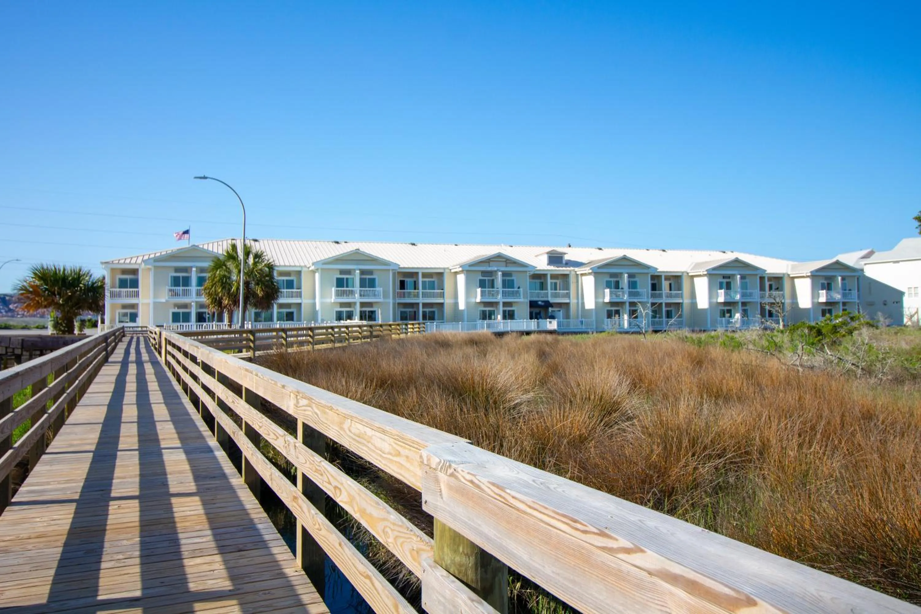 Property building in Palm Suites