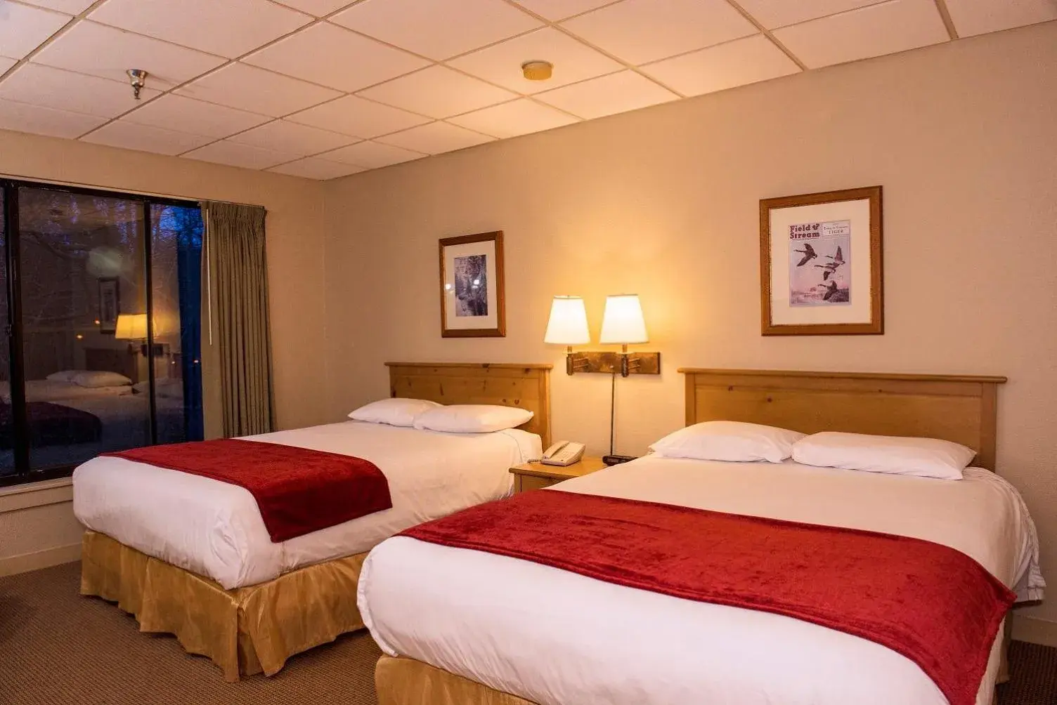 Standard Queen Room with Two Queen Beds in Unicoi State Park & Lodge Standard Queen Room with Two Queen Beds in Unicoi State Park & Lodge