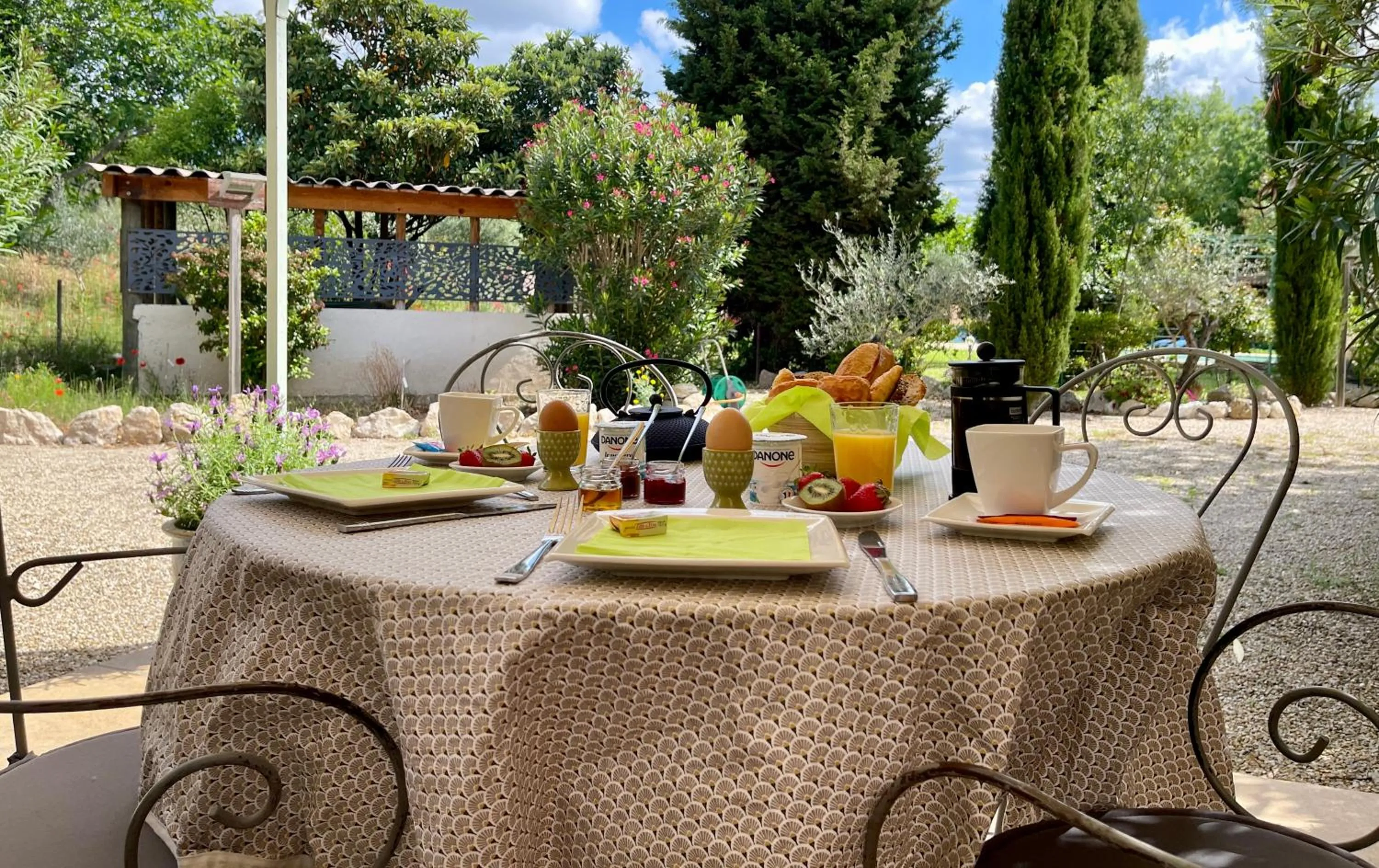 Patio in Domaine Au Coeur des Alpilles