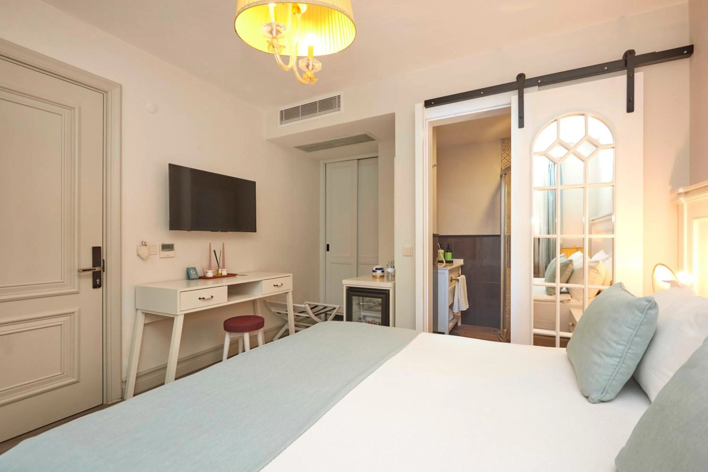 Bed in AlaBora Hotel