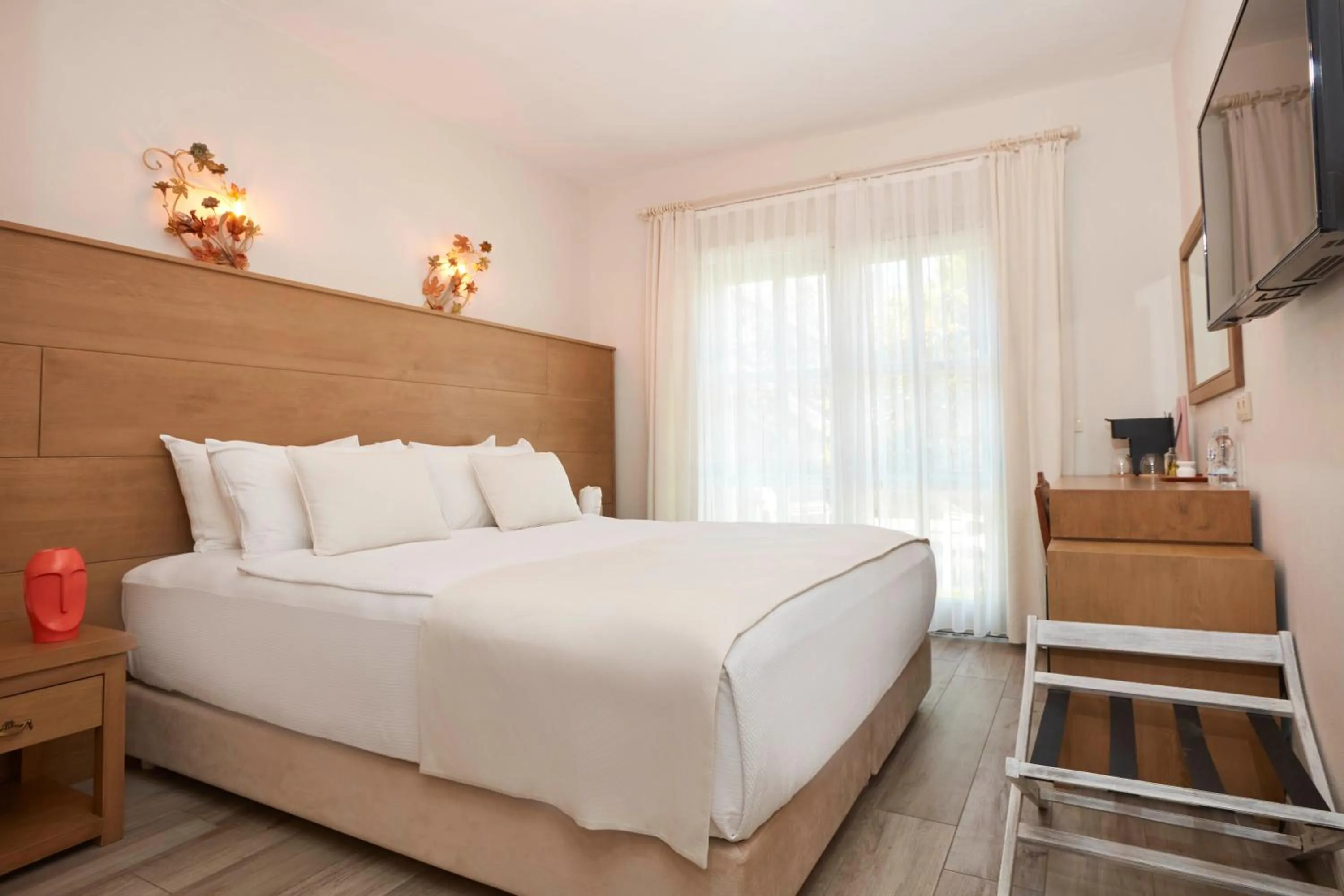 Bed in AlaBora Hotel