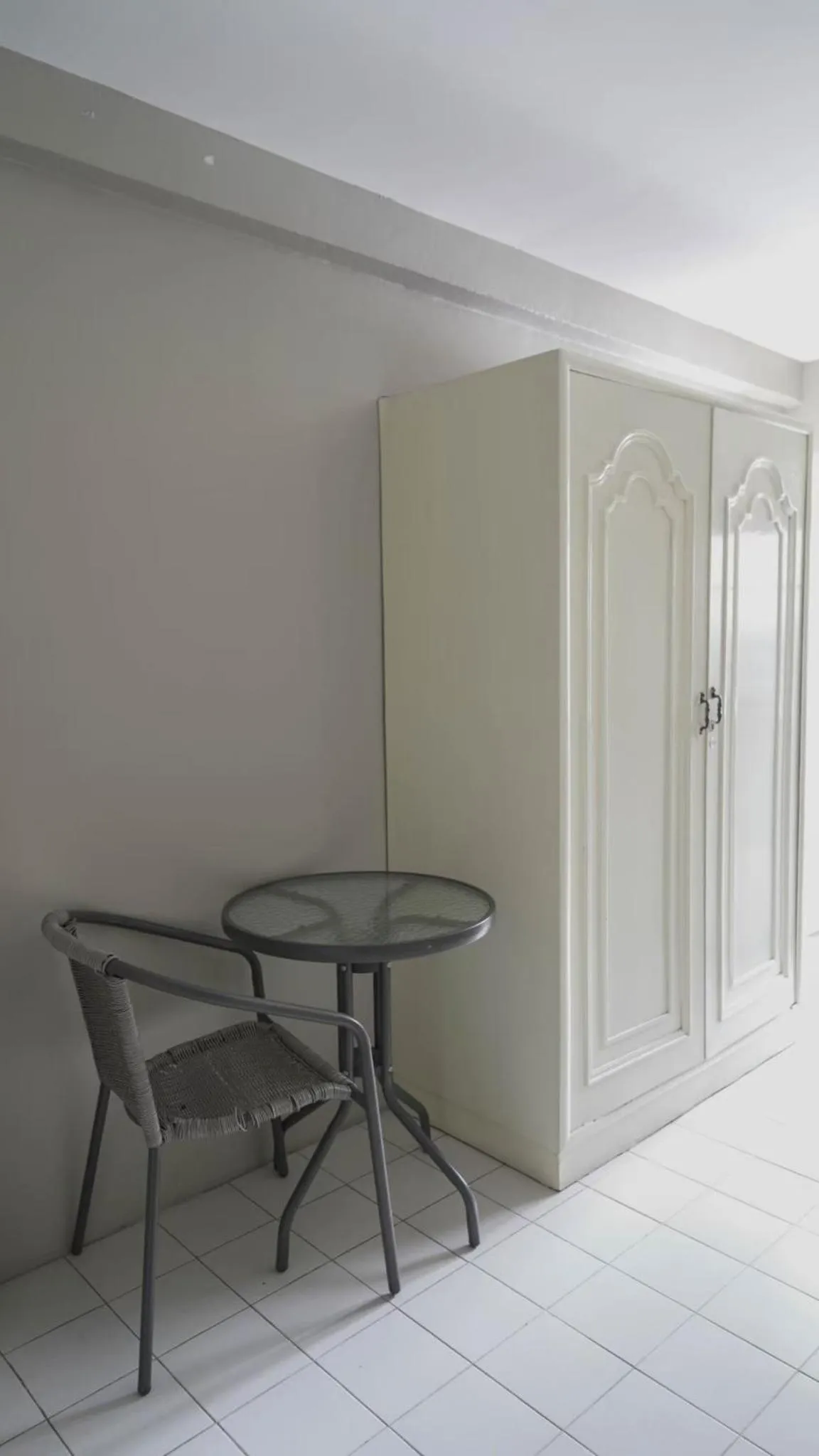 Guests in RoomQuest Bangkok Ratchada