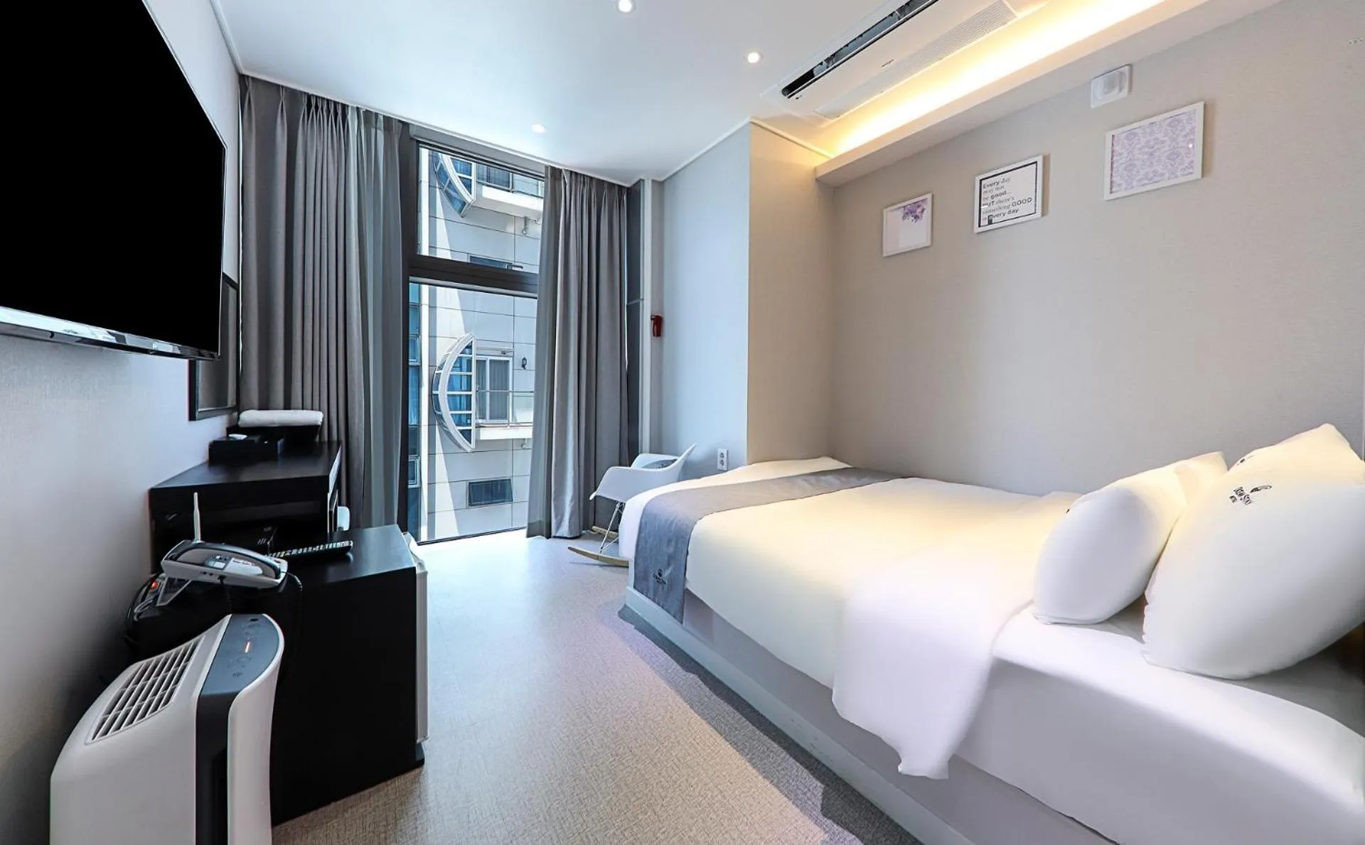 Bed in 오션스테이 호텔