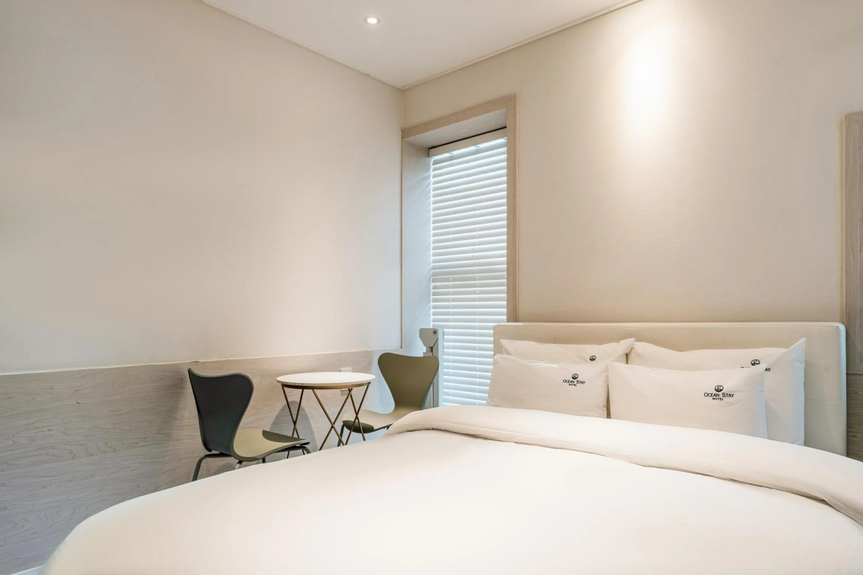 Bed in 오션스테이 호텔