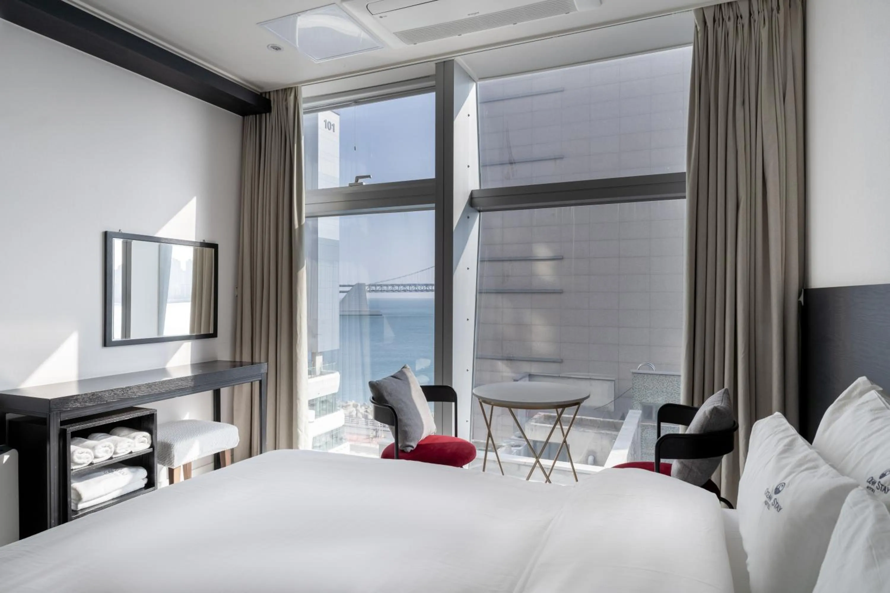 Bed in Oceanstay Hotel