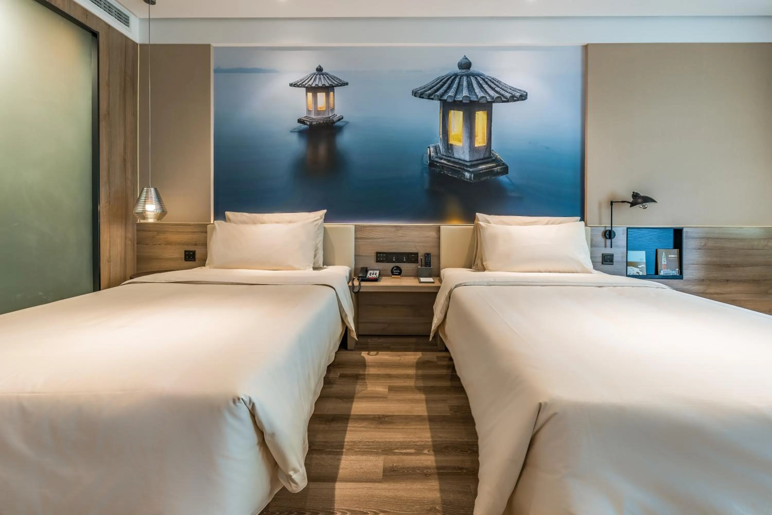 Bed in Atour Hotel Hangzhou West Lake