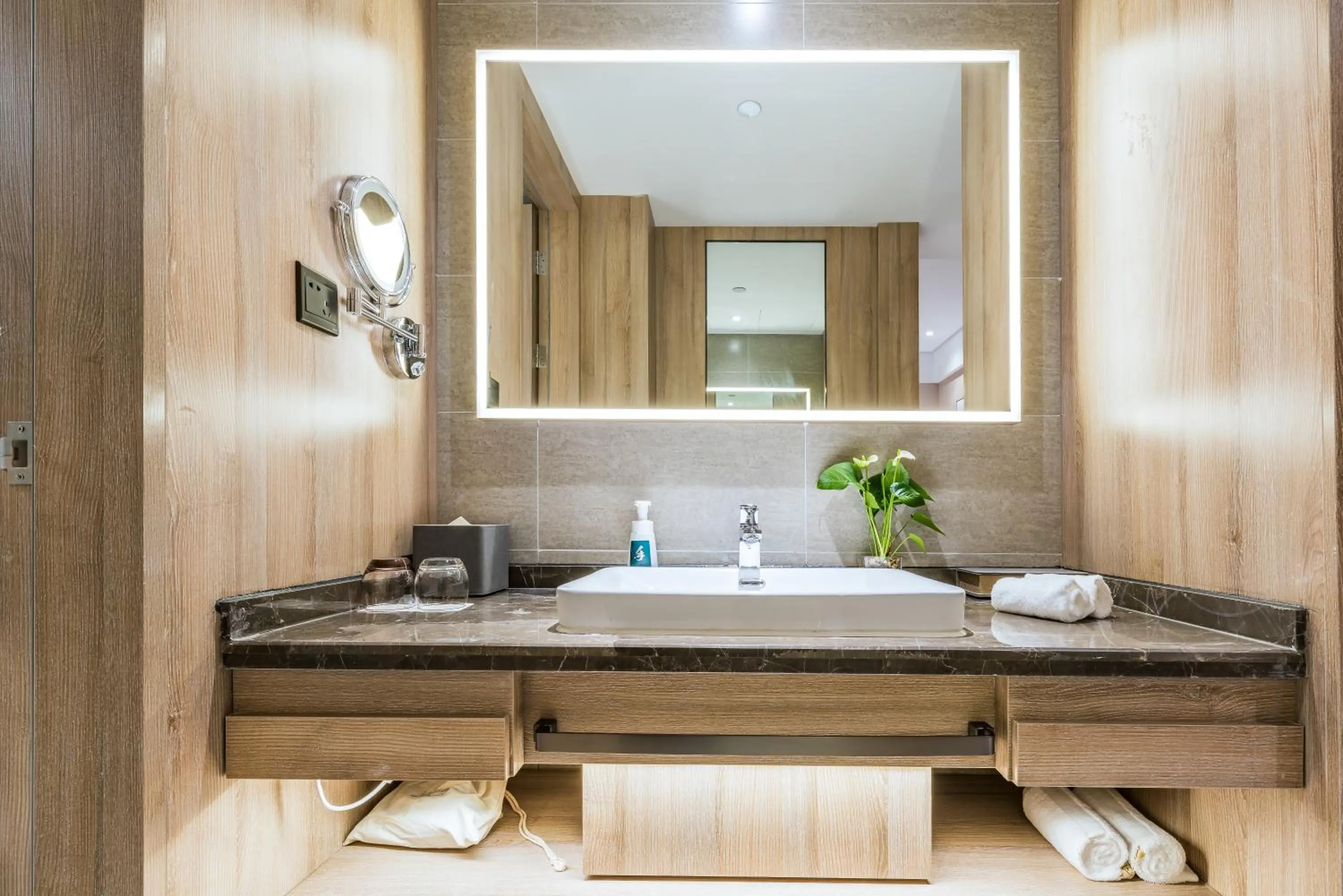 Bathroom in Atour Hotel Hangzhou West Lake