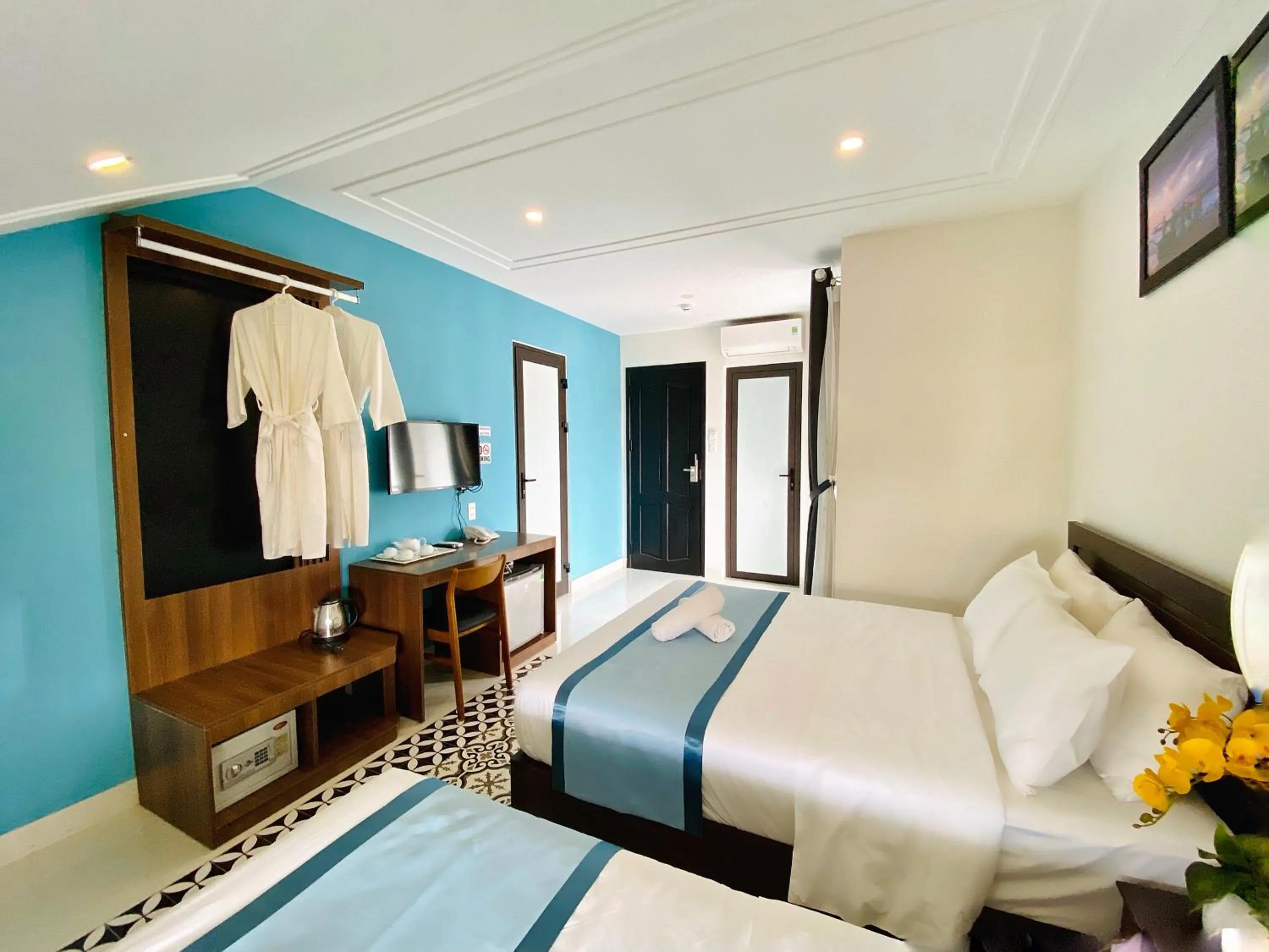 Bedroom, Bed in Grand Holiday Hoian Villa