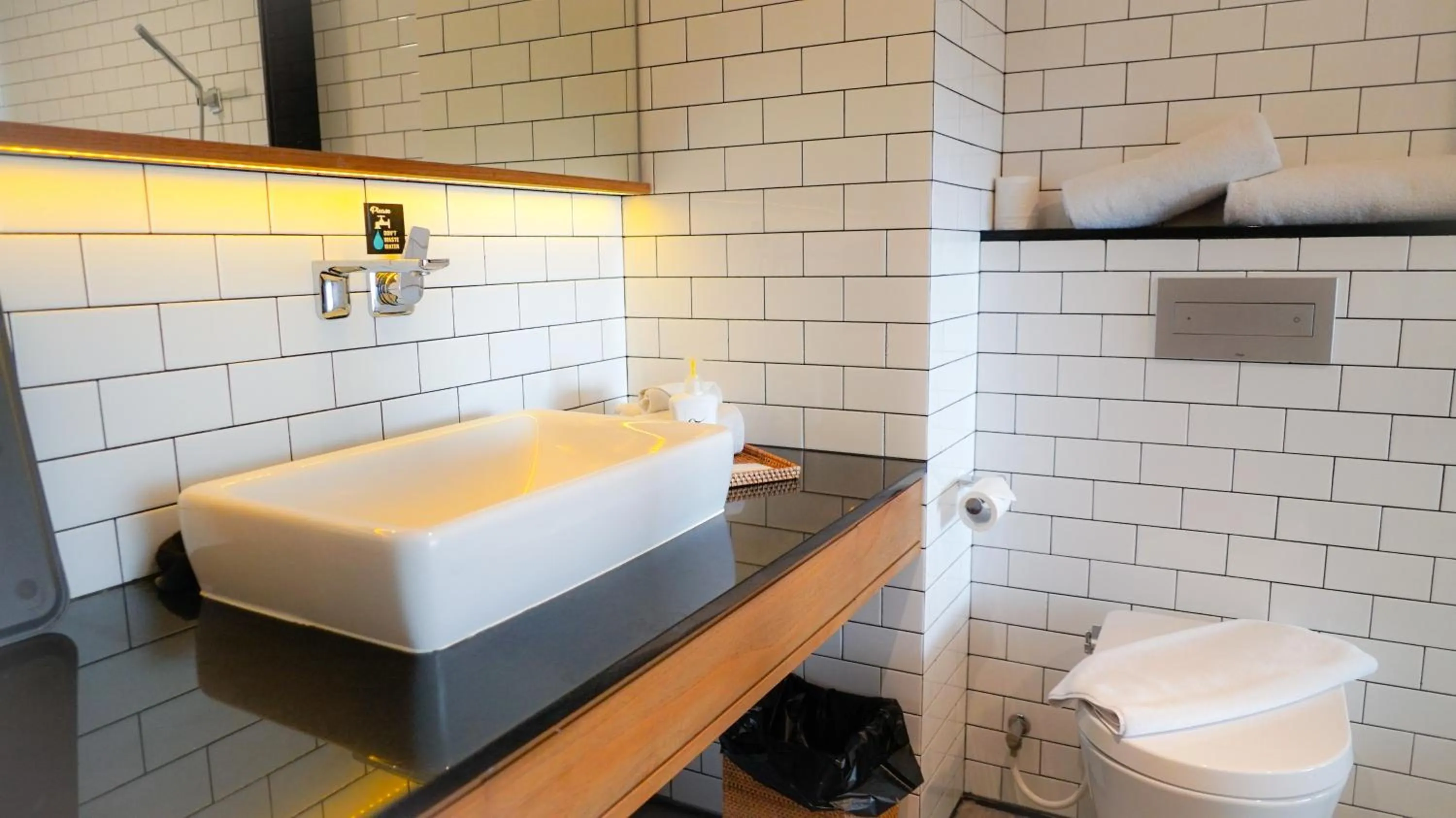 Bathroom, Bed in Nagomi Suites & Hotel