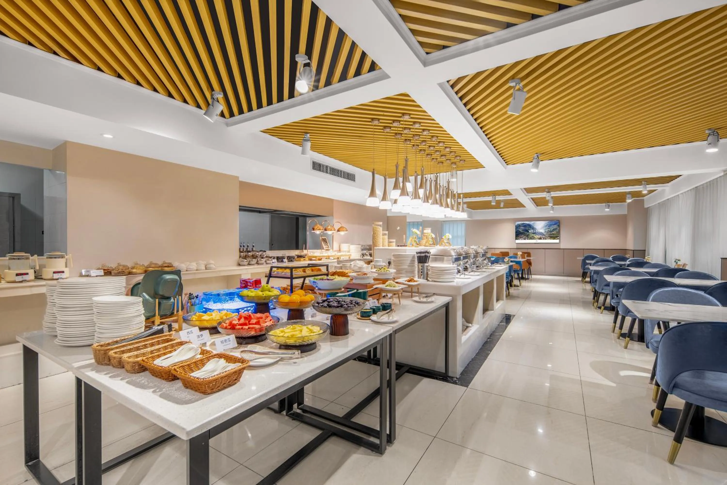 Breakfast in Atour Hotel Chengdu New Convention and Exhibition Center Branch