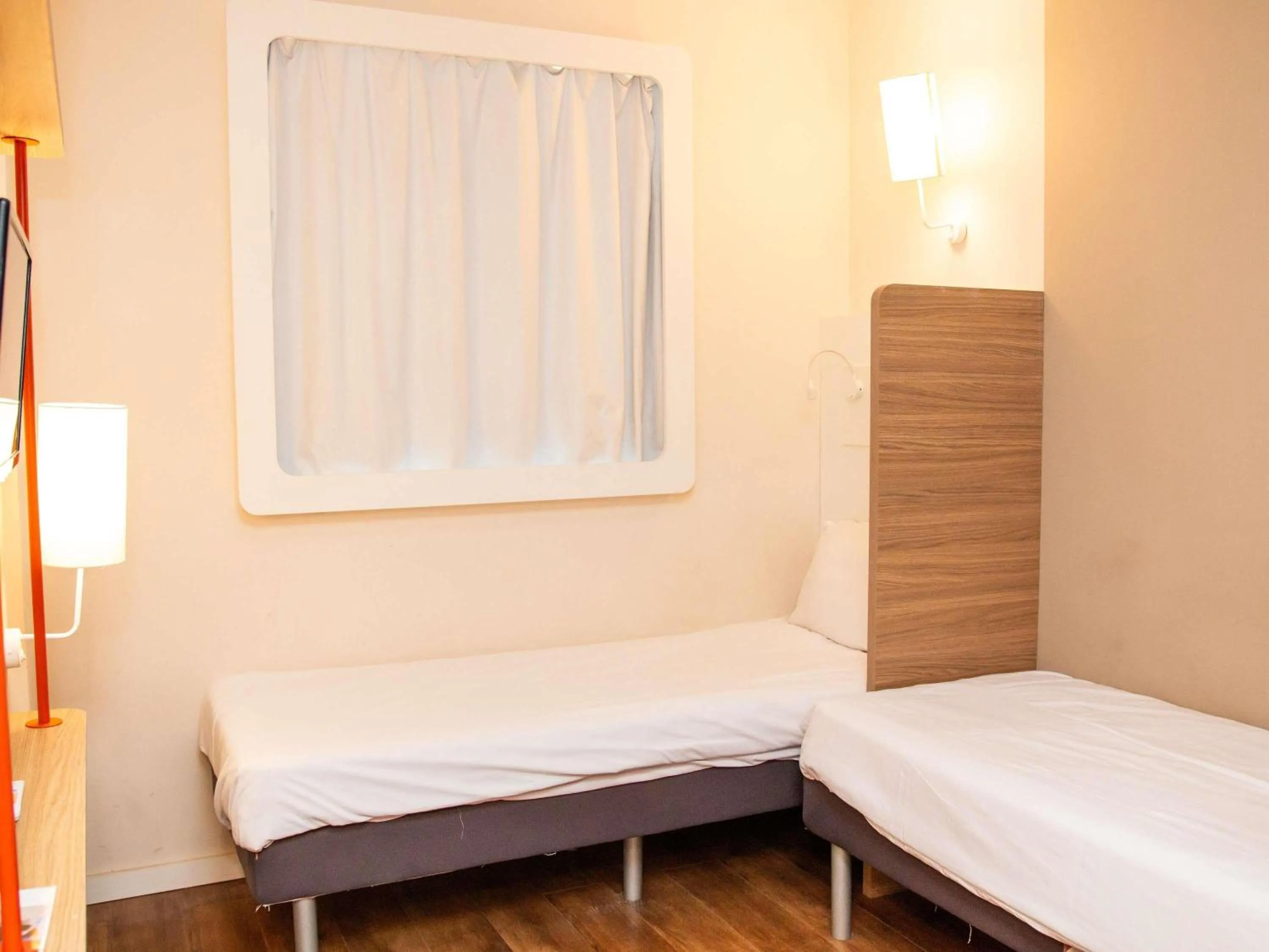 Bedroom, Bed in ibis budget Itaperuna