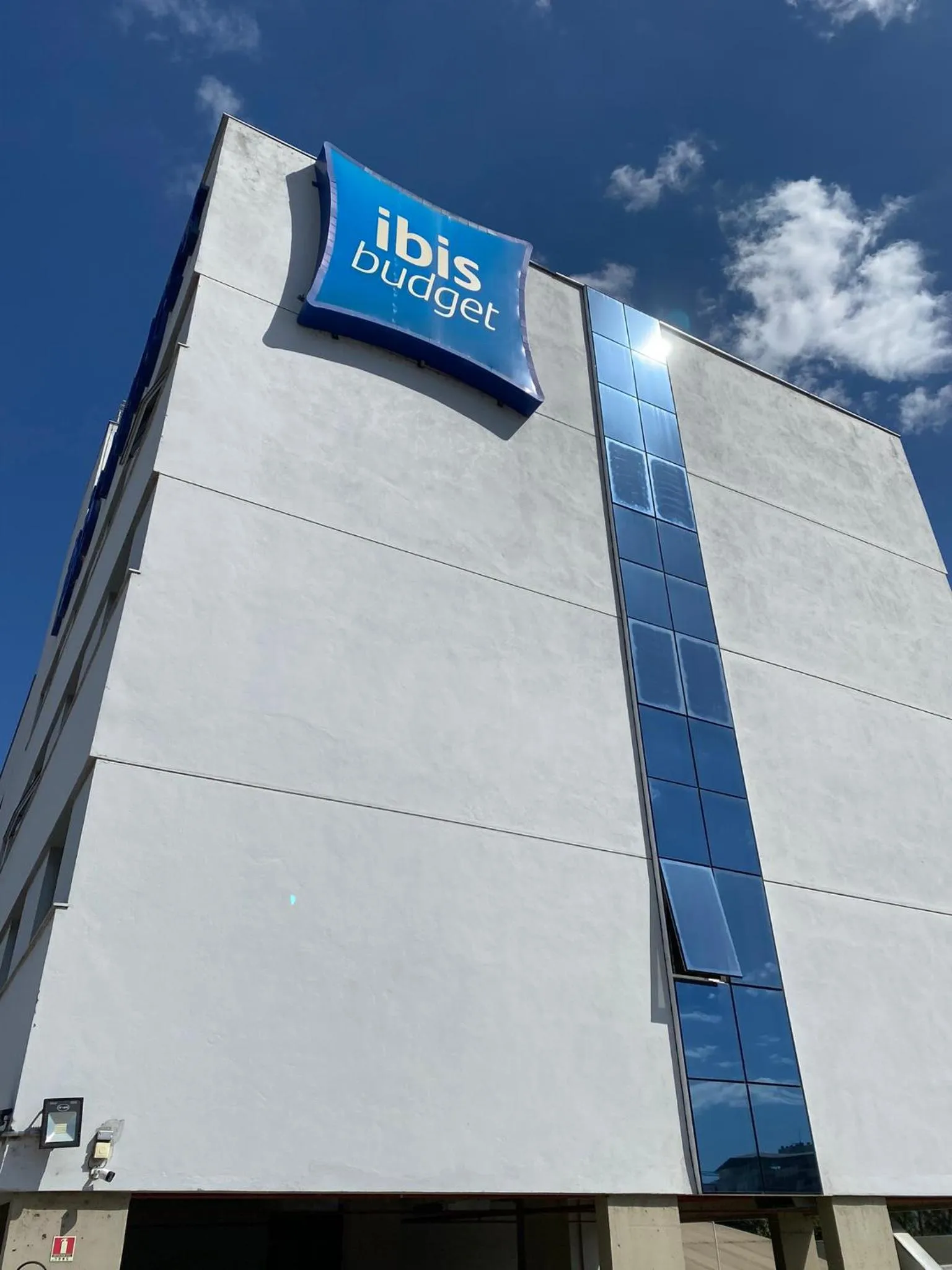 Facade/entrance in ibis budget Itaperuna