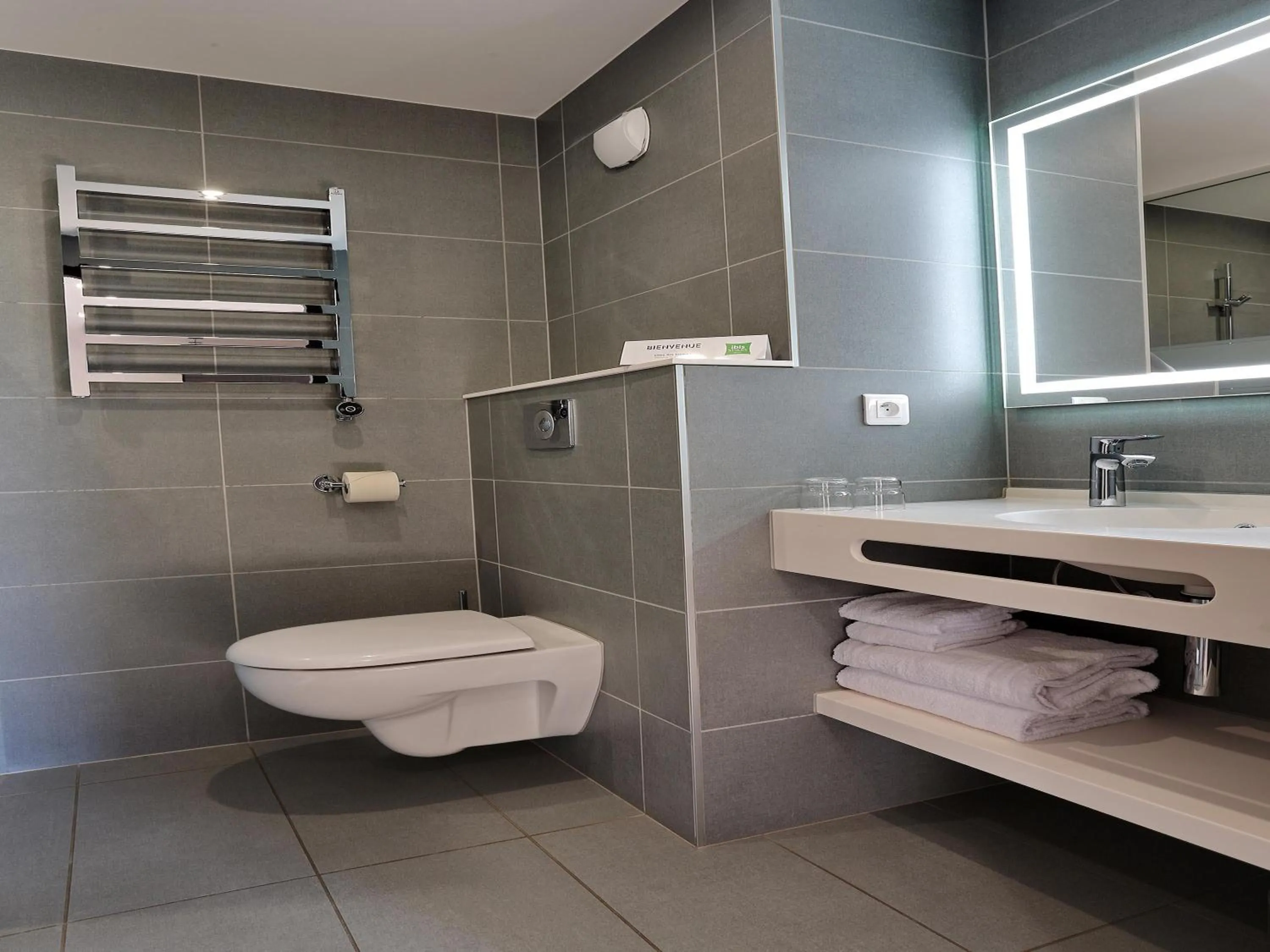 Bedroom in ibis Styles Ajaccio Napoleon