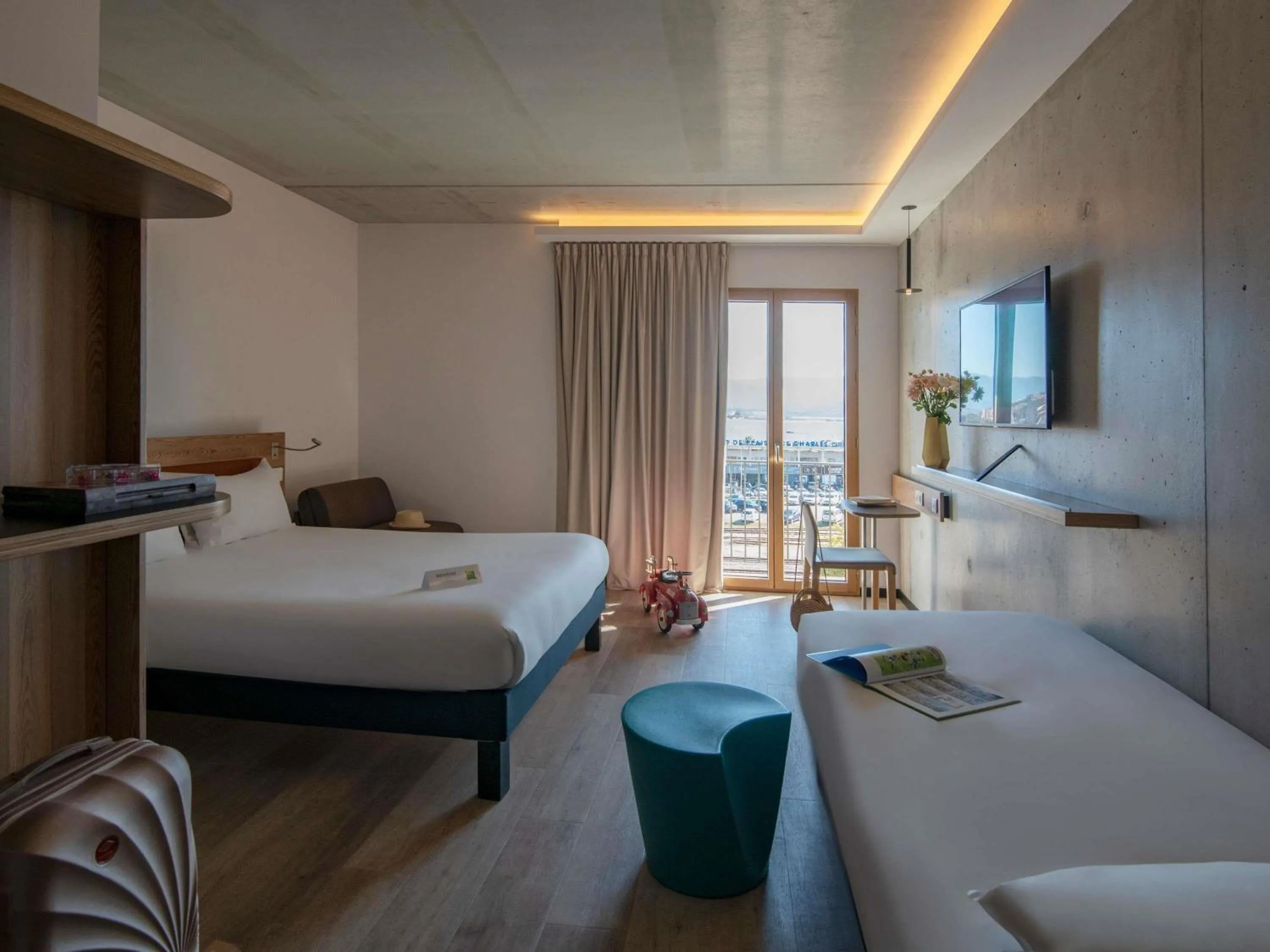 Property building, Bed in ibis Styles Ajaccio Napoleon