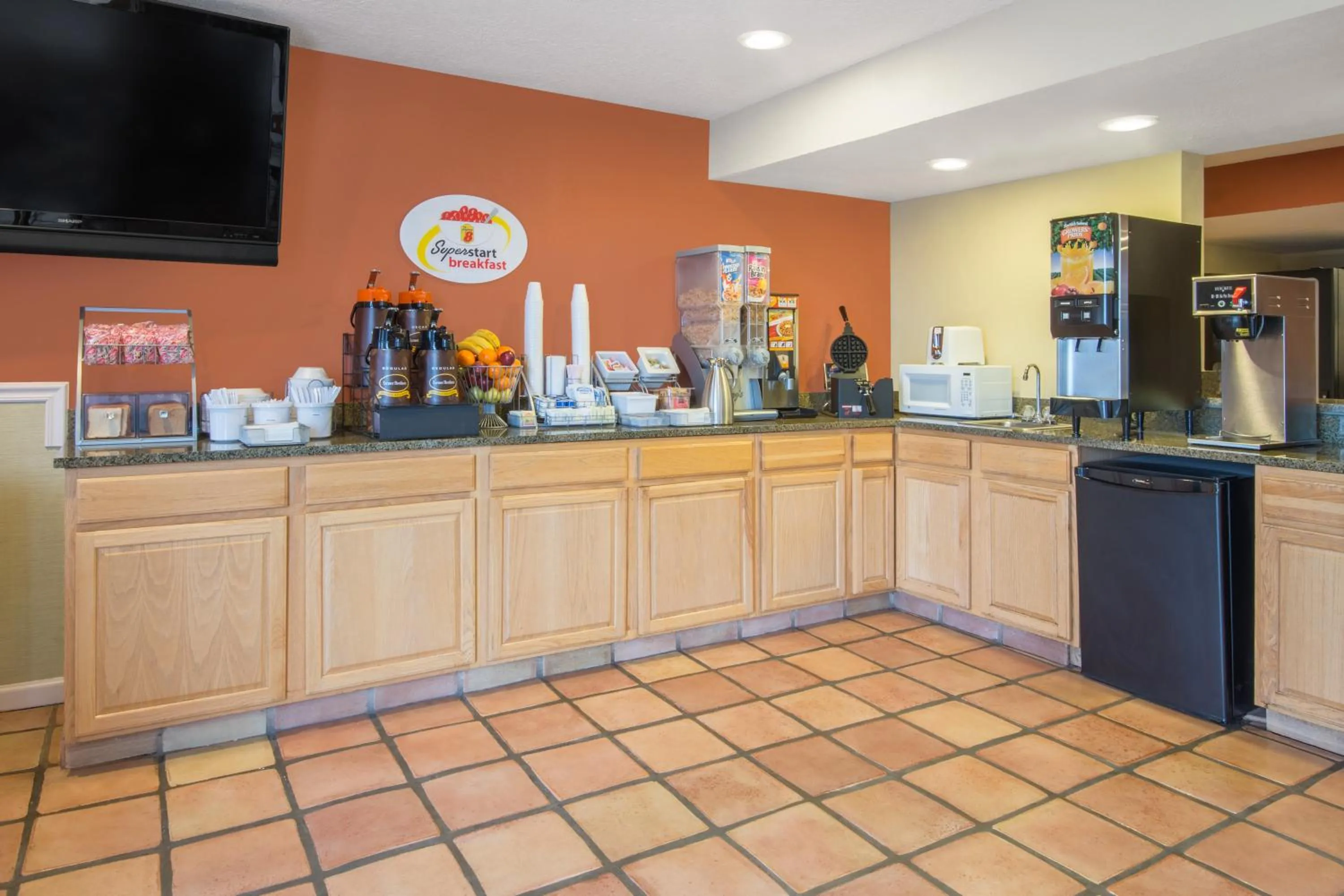 Continental breakfast in Super 8 by Wyndham Portales