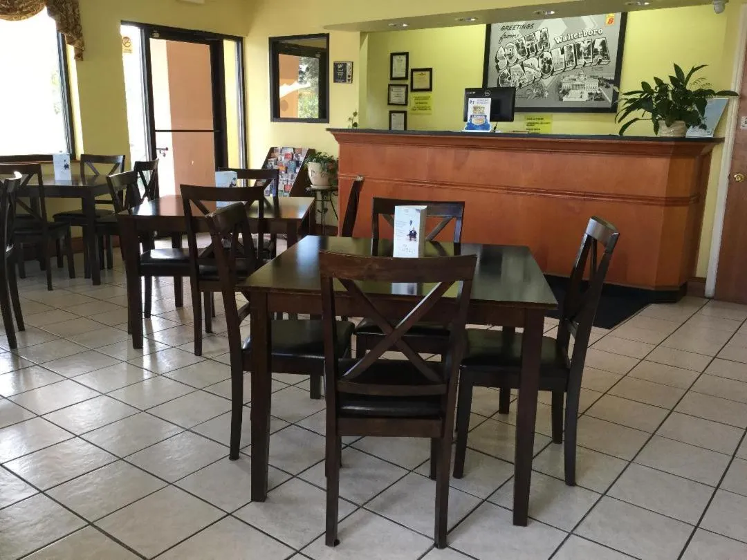 Lobby or reception in Super 8 by Wyndham Walterboro