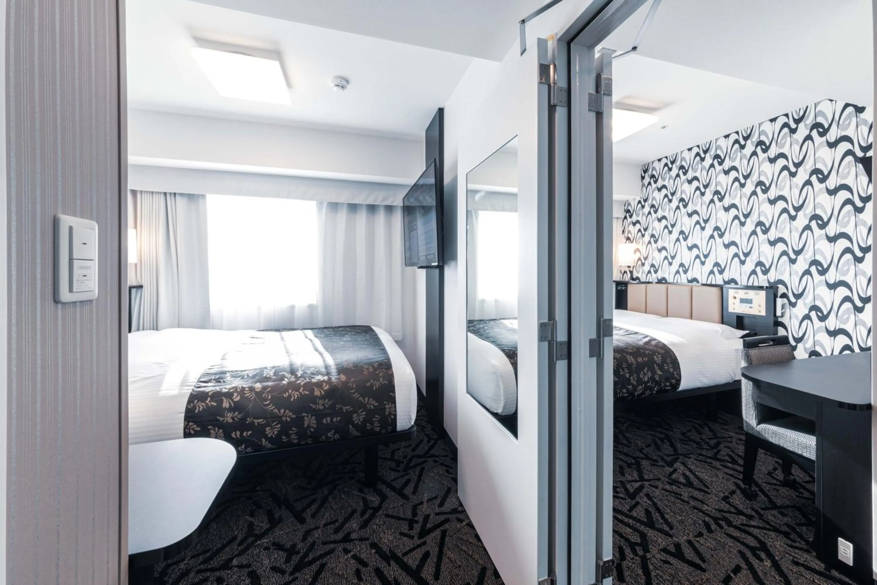 Bed in APA Hotel & Resort Midosuji Hommachi Ekimae Tower