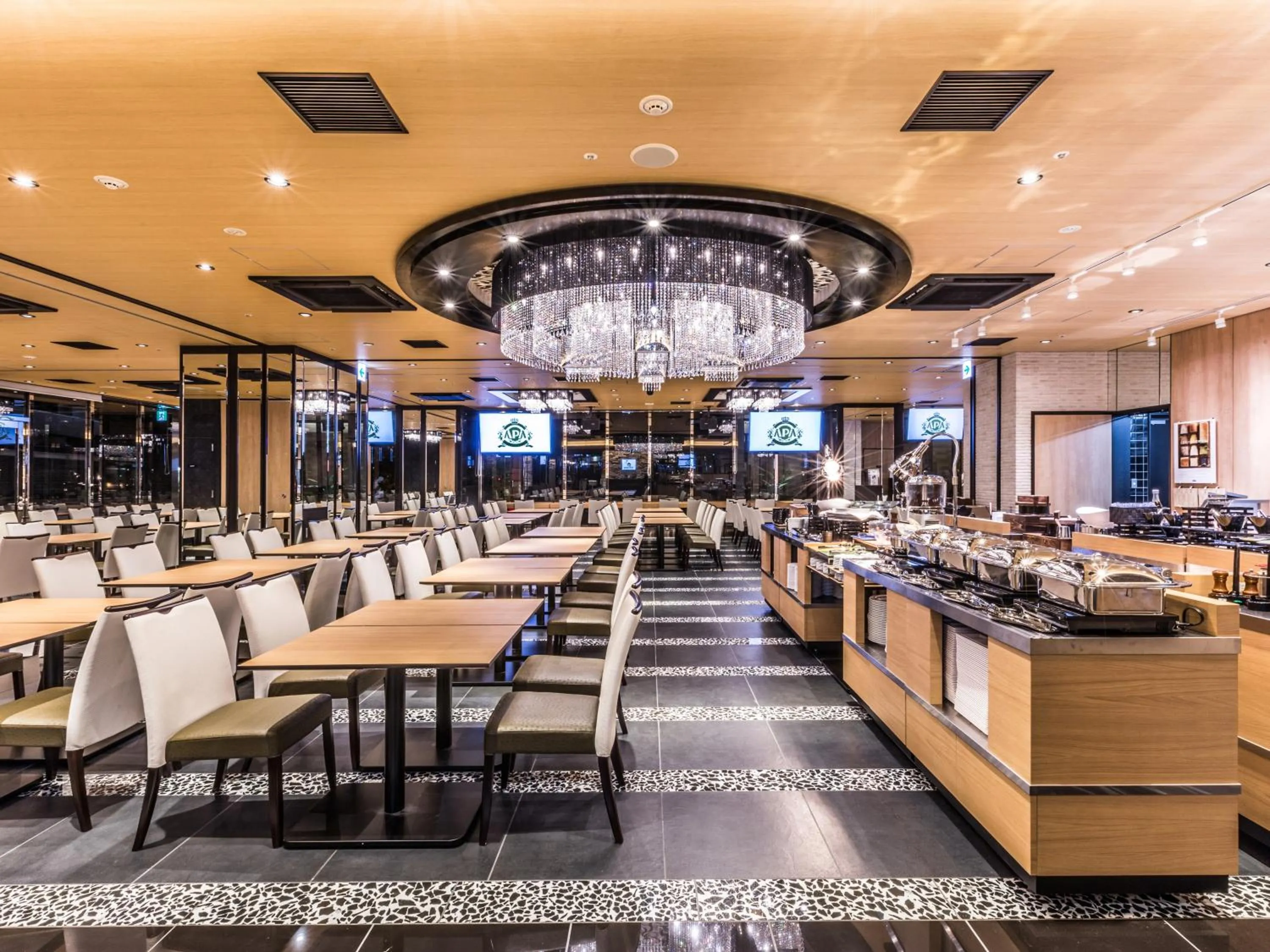 Restaurant/places to eat in APA Hotel & Resort Midosuji Hommachi Ekimae Tower