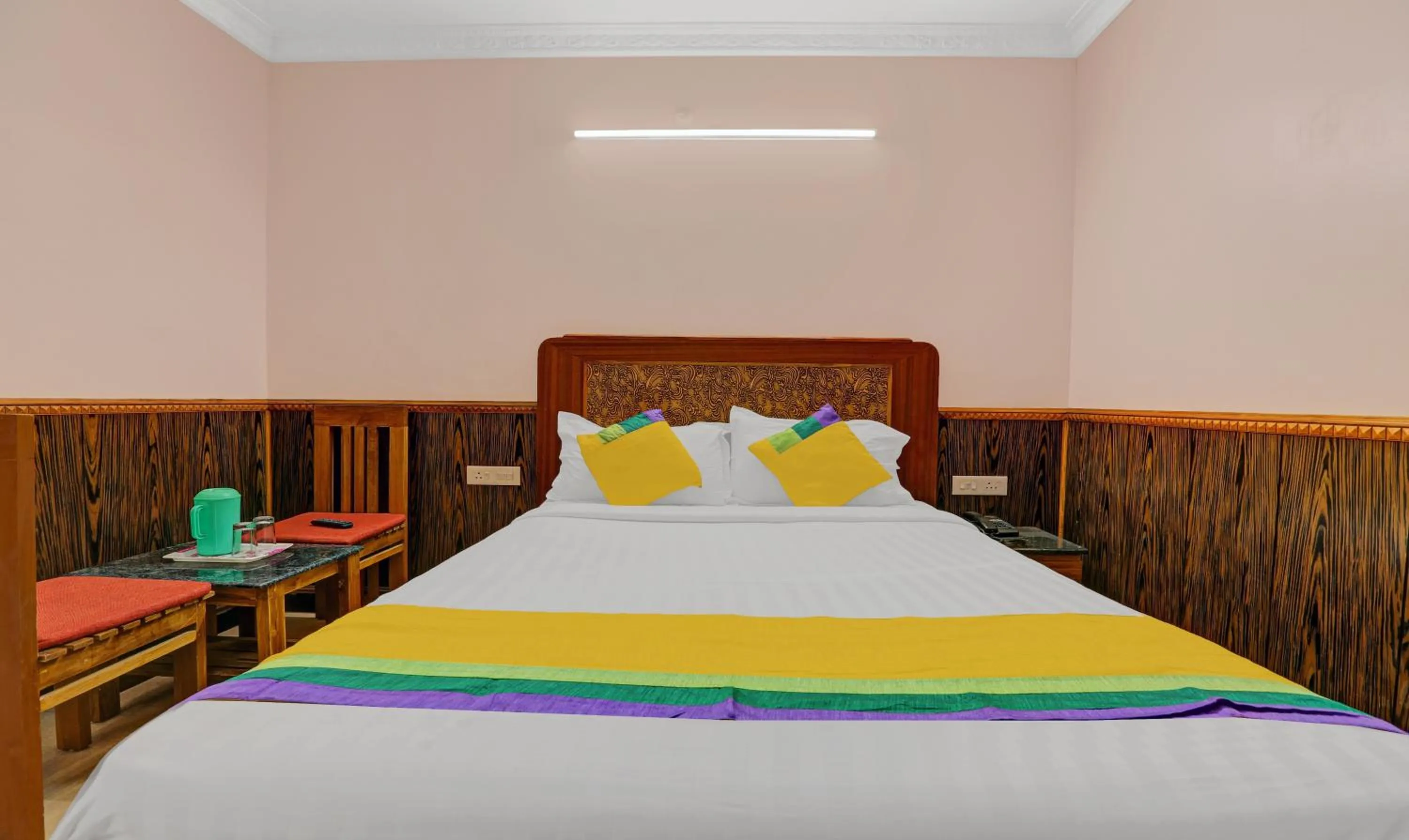 Bedroom, Bed in Itsy Hotels Rain Forest