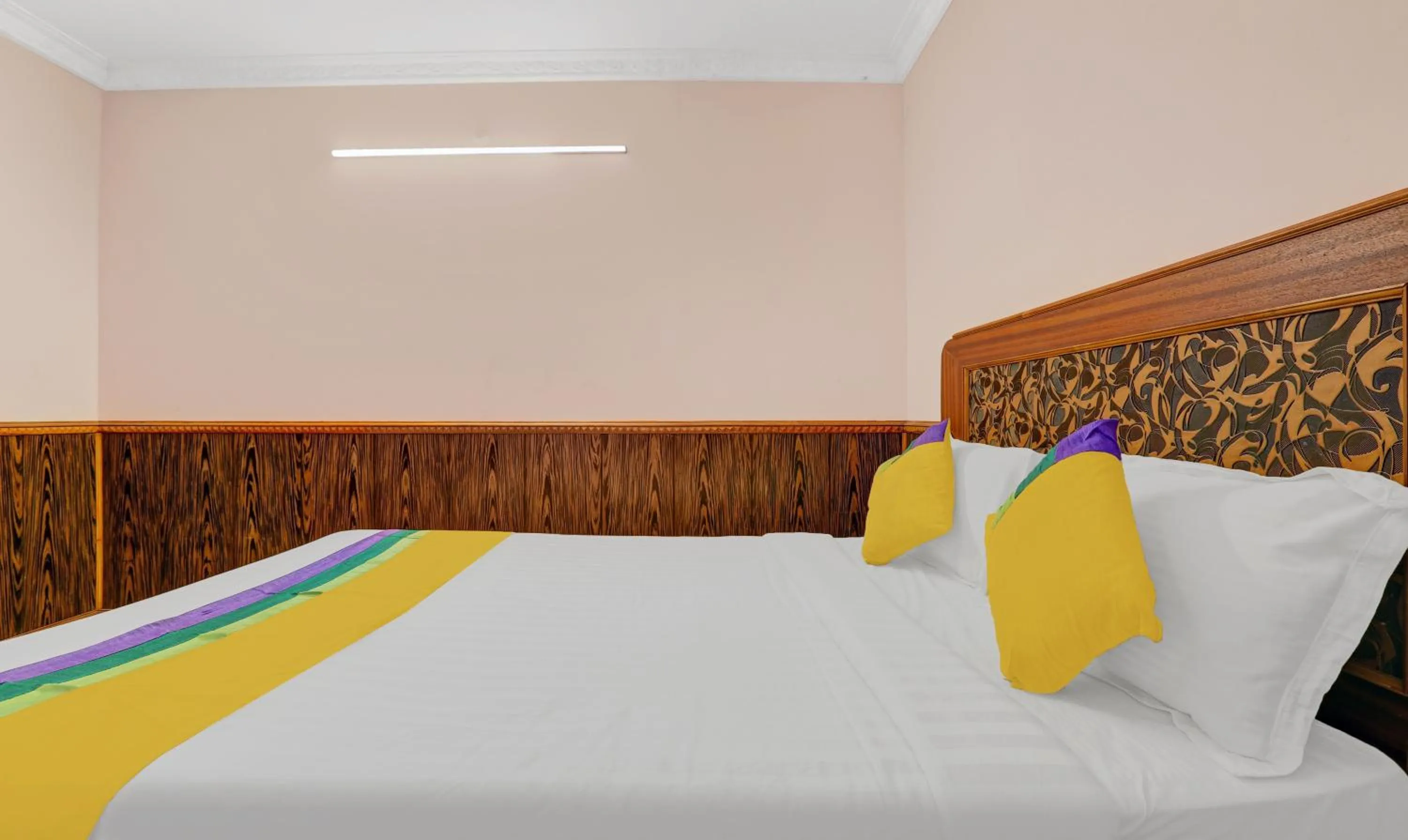 Bedroom, Bed in Itsy Hotels Rain Forest