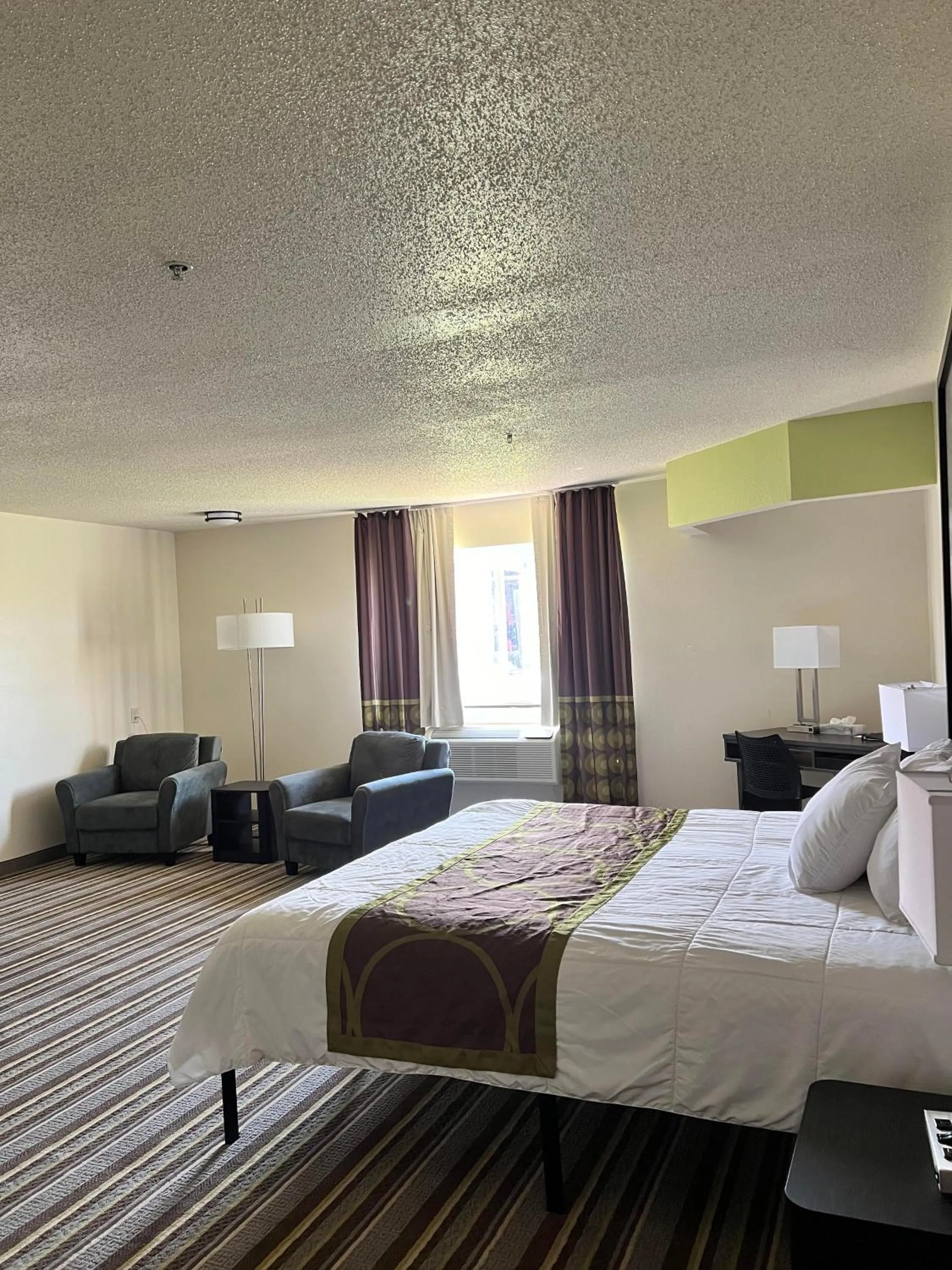 Bed in Super 8 by Wyndham Nebraska City