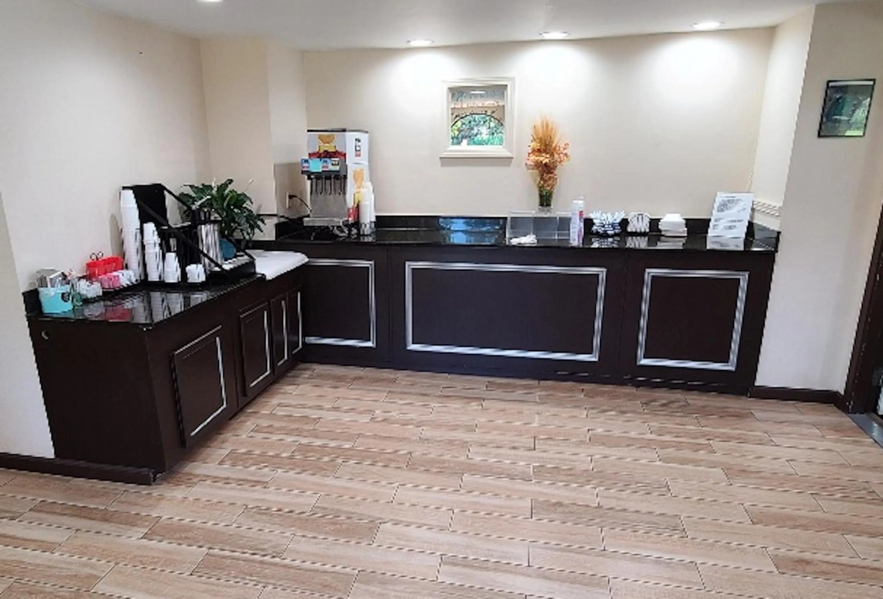 Breakfast in Red Roof Inn & Suites Rome