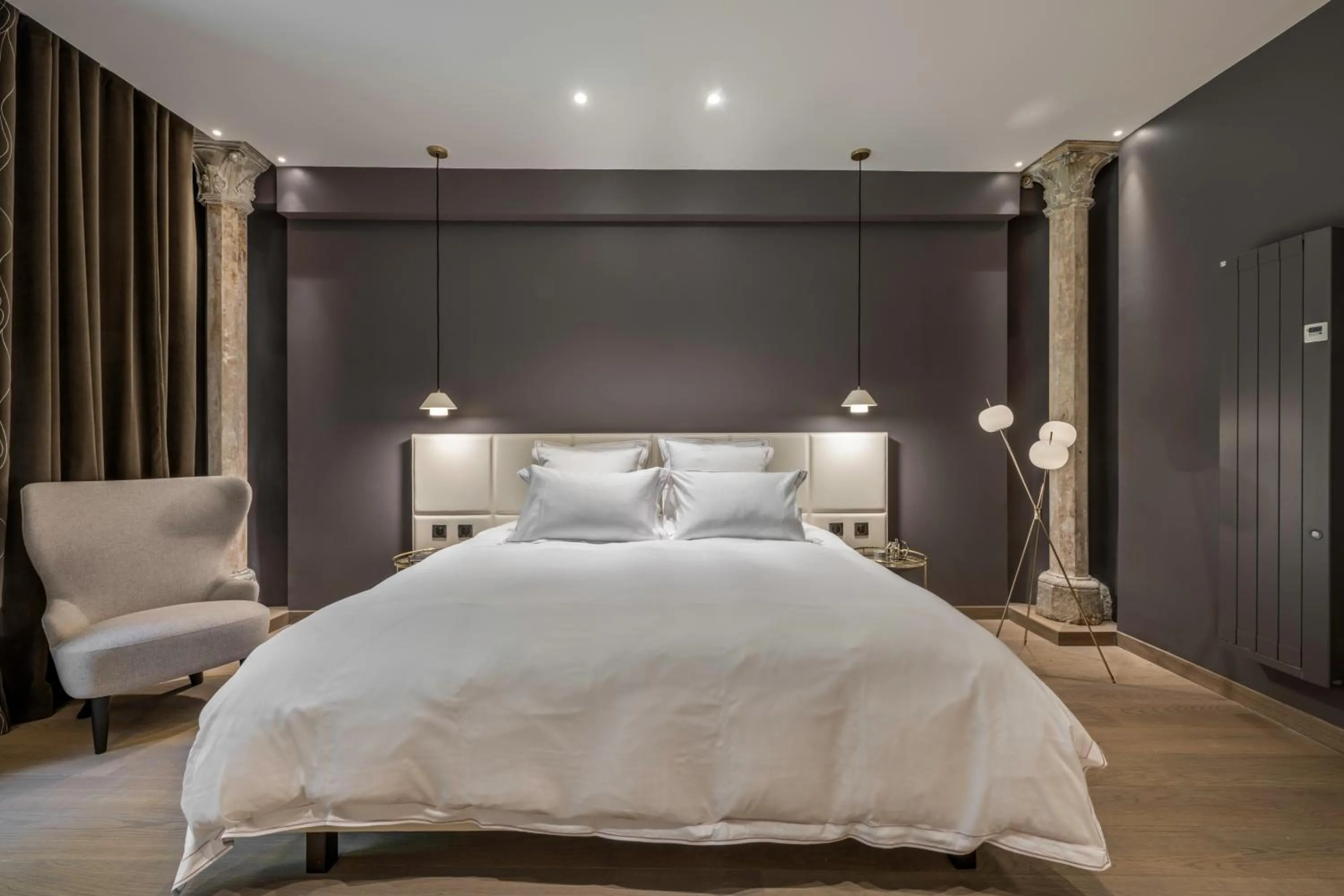 Bed in Les Suites de l'Ile Barbe