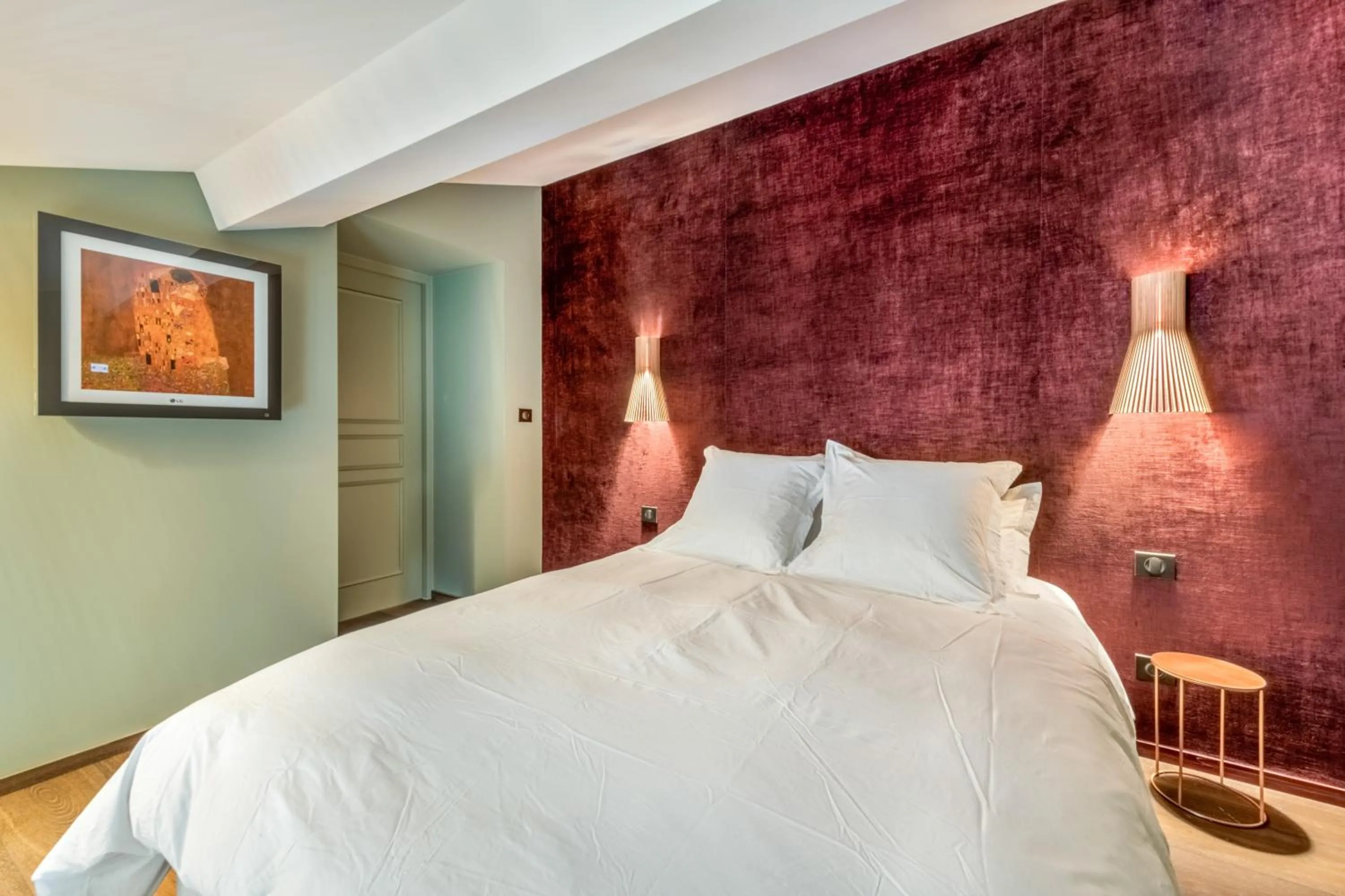 Bed in Les Suites de l'Ile Barbe