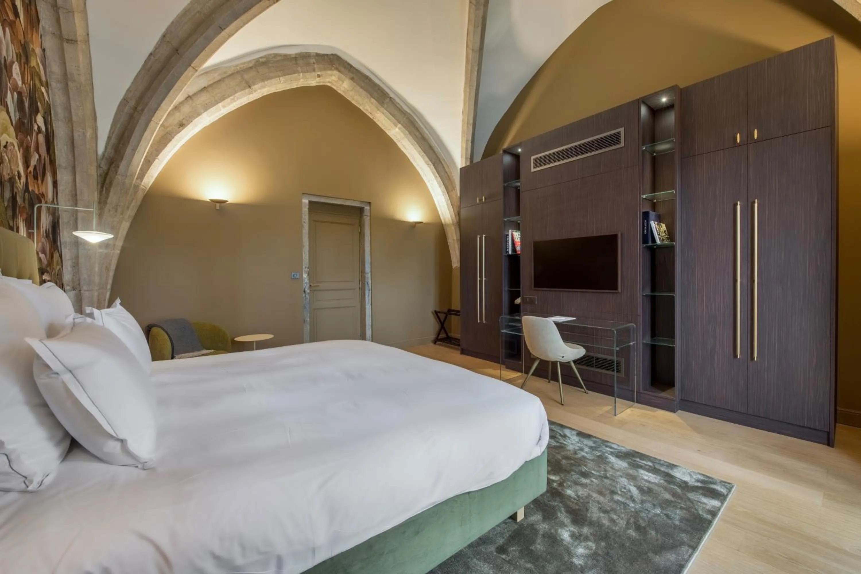 Bed in Les Suites de l'Ile Barbe