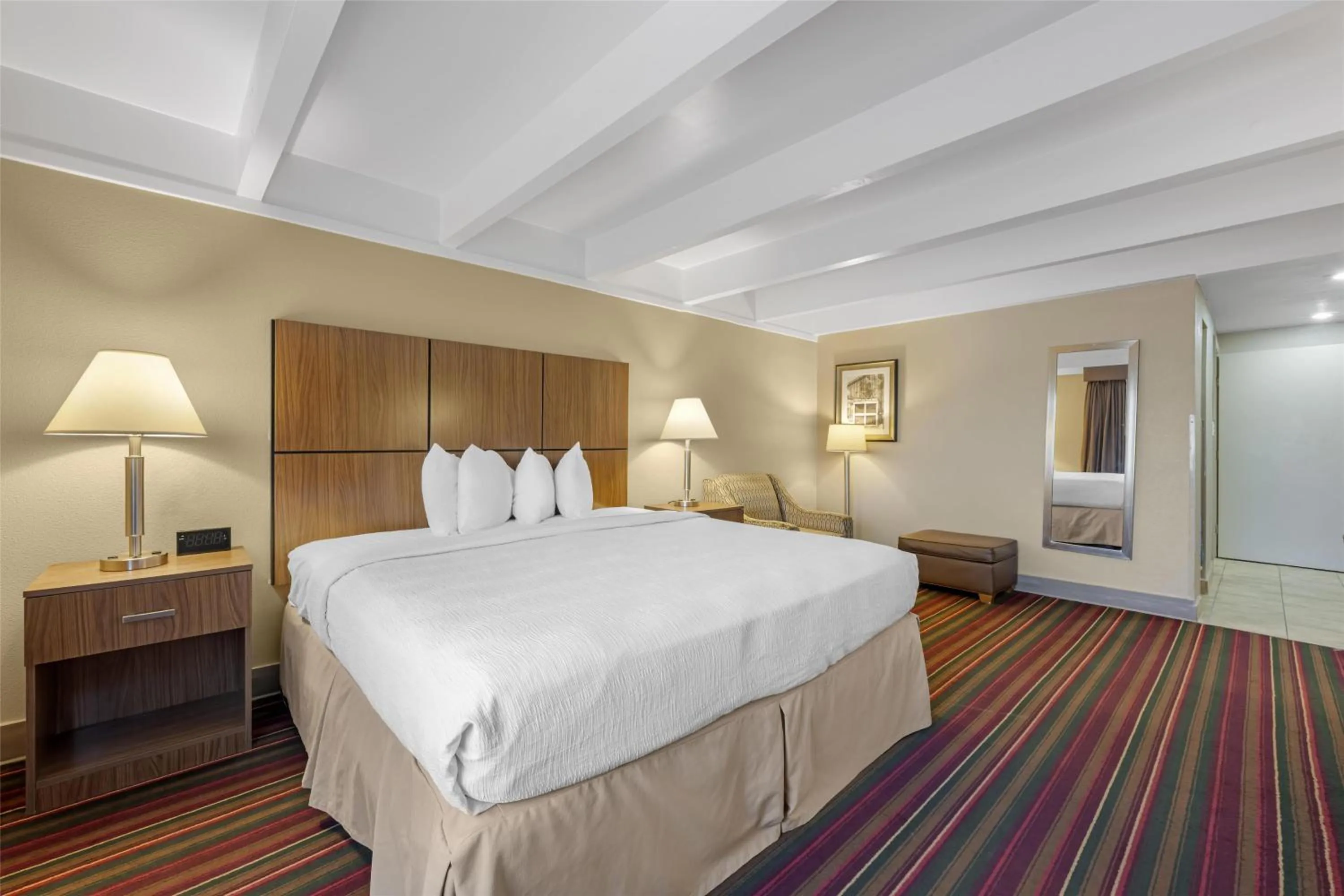 Bedroom, Bed in Best Western El Rancho Palacio