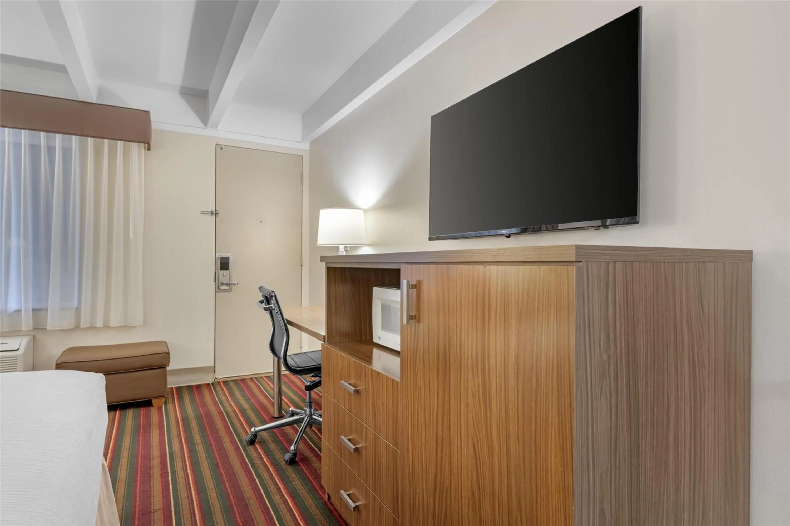 Bedroom in Best Western El Rancho Palacio