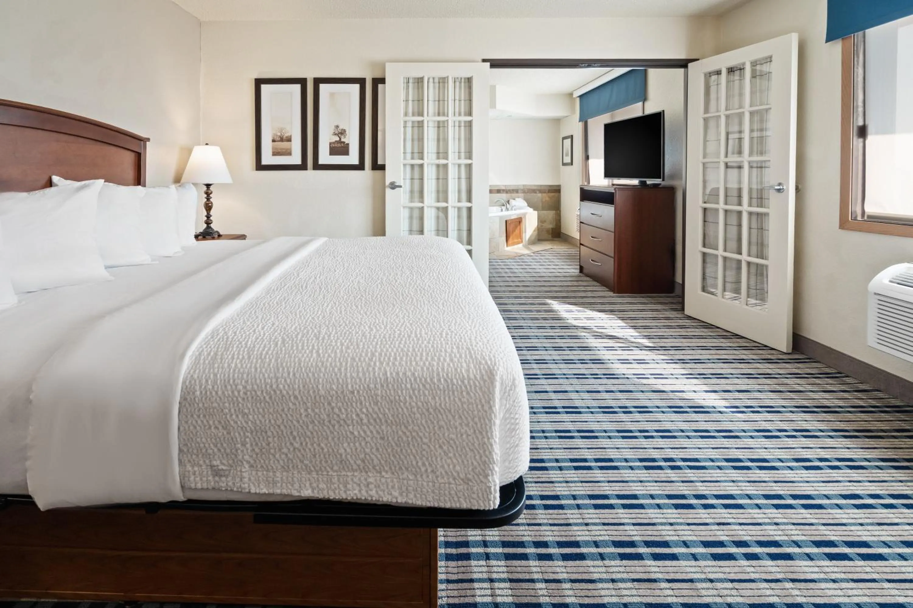 Photo of the whole room, Bed in AmericInn by Wyndham Dickinson