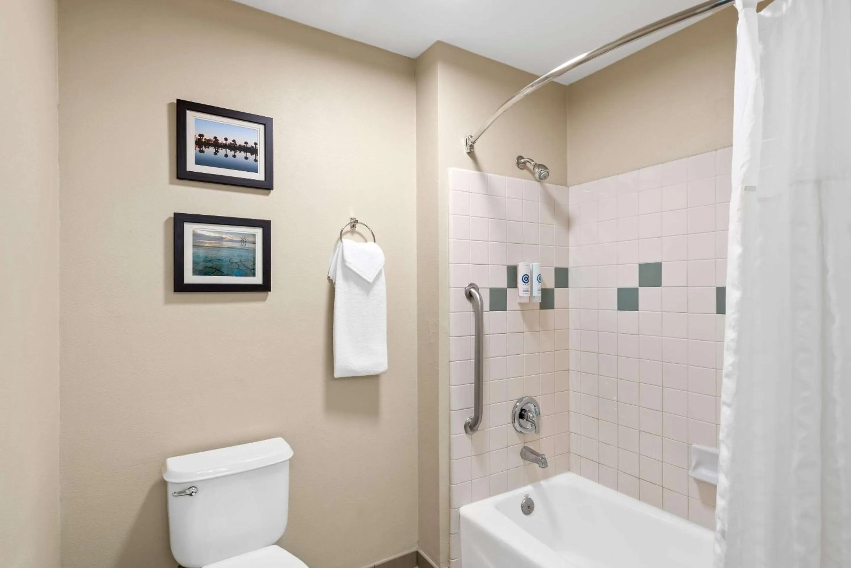 Bedroom in MainStay Suites El Centro I-8