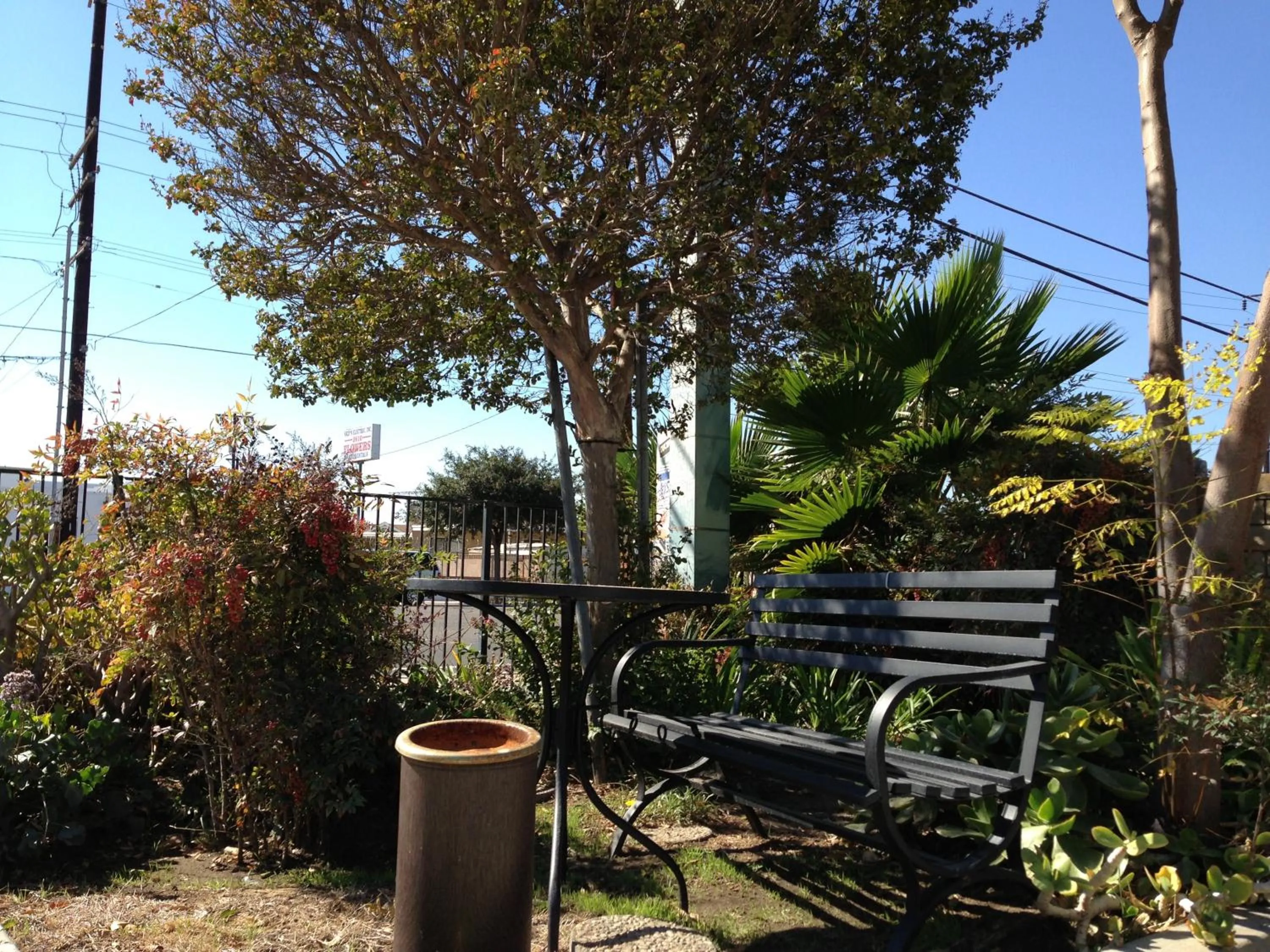 Decorative detail in Fullerton Inn