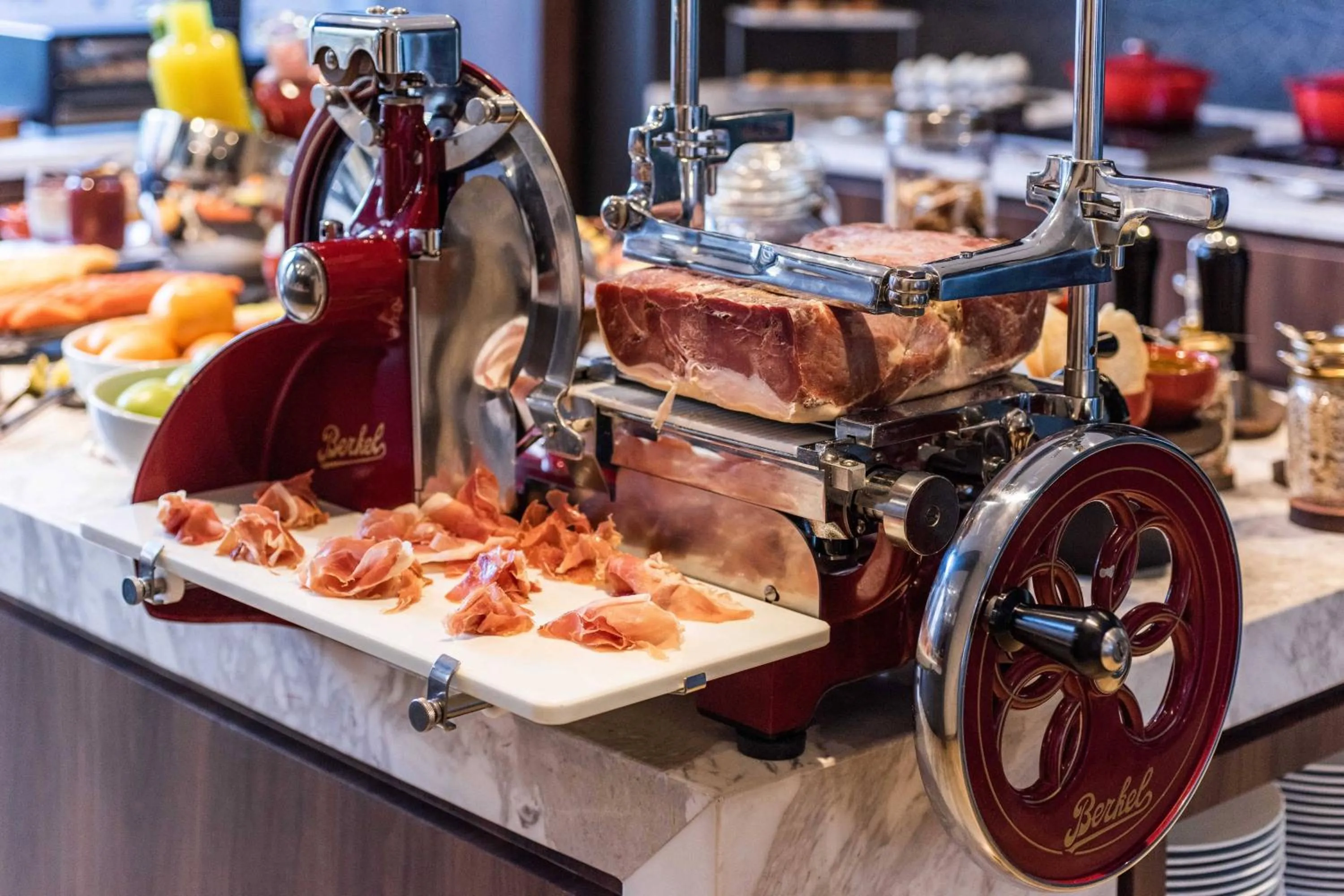 Kitchen or kitchenette in AC Hotel by Marriott Bogota Zona T