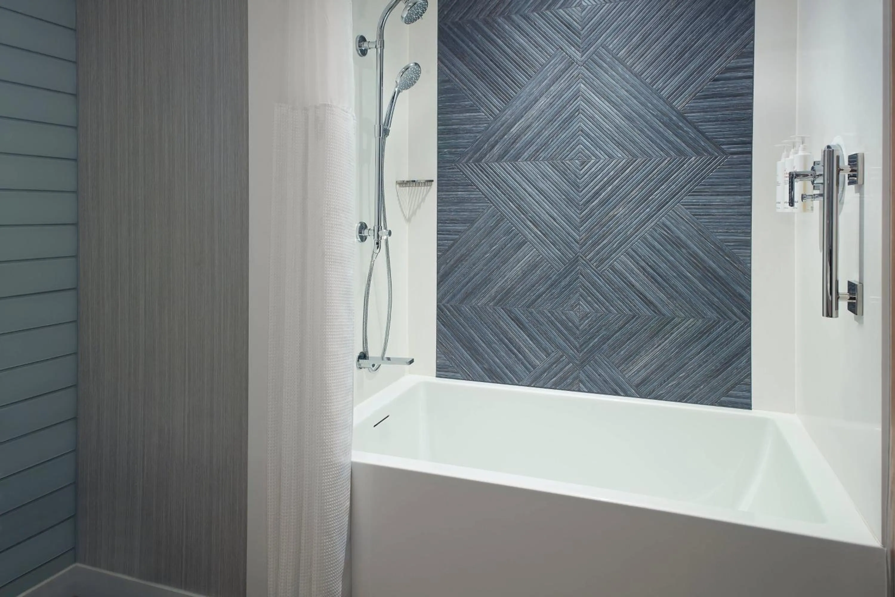 Bathroom in Lexington Marriott City Center