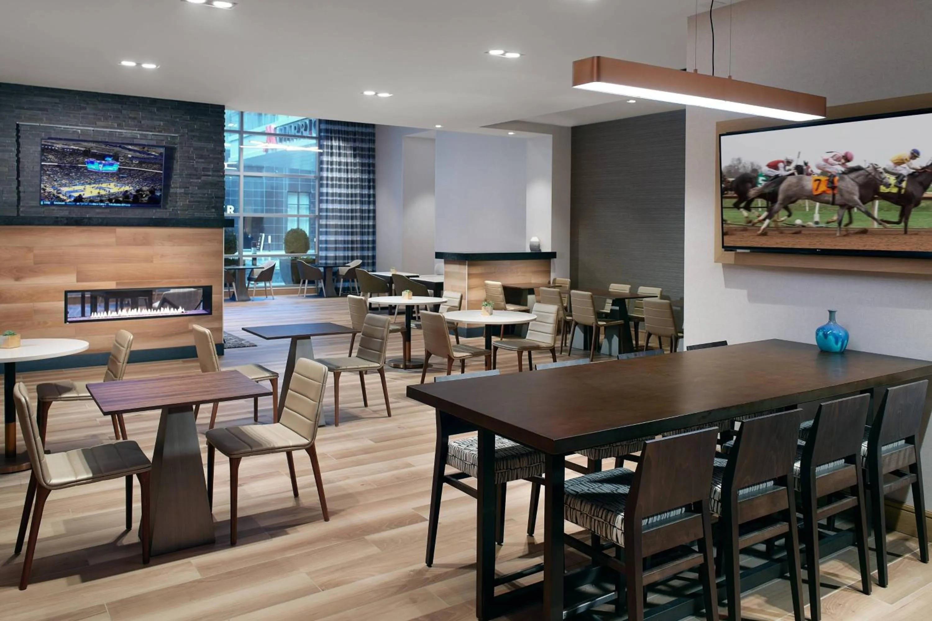 Restaurant/places to eat in Residence Inn by Marriott Lexington City Center