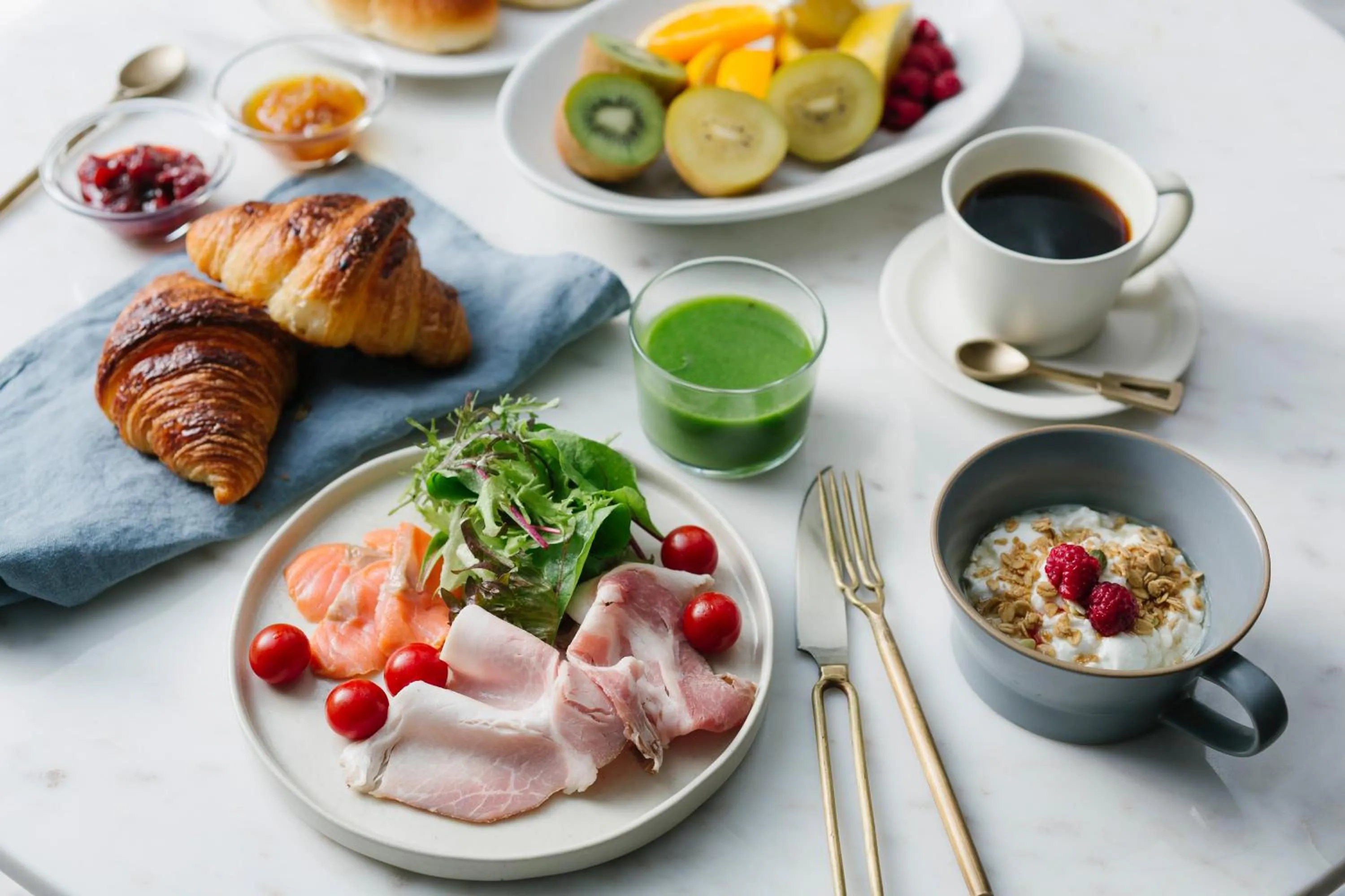 Food and drinks in node hotel