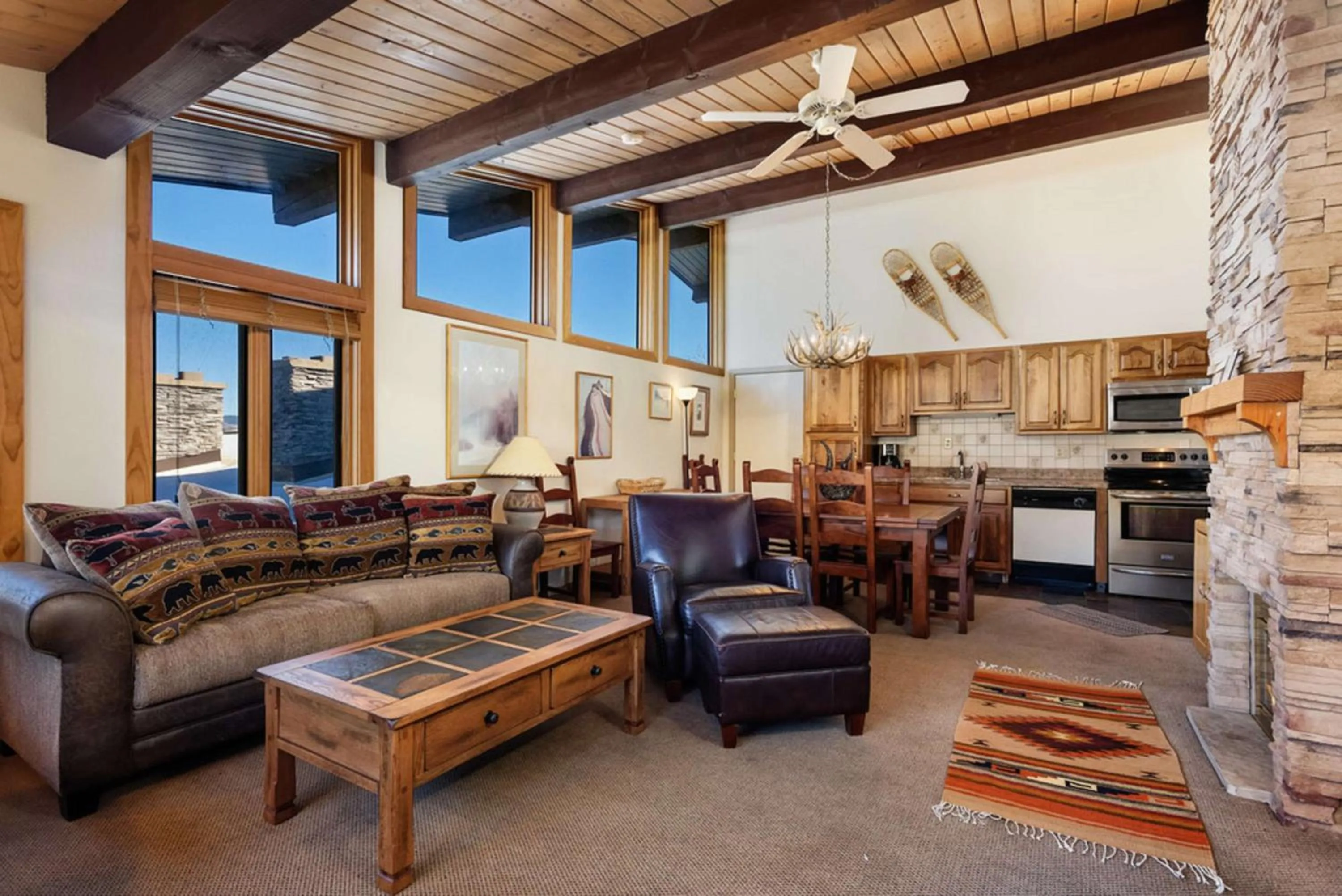 Photo of the whole room in Aspenwood - CoralTree Residence Collection